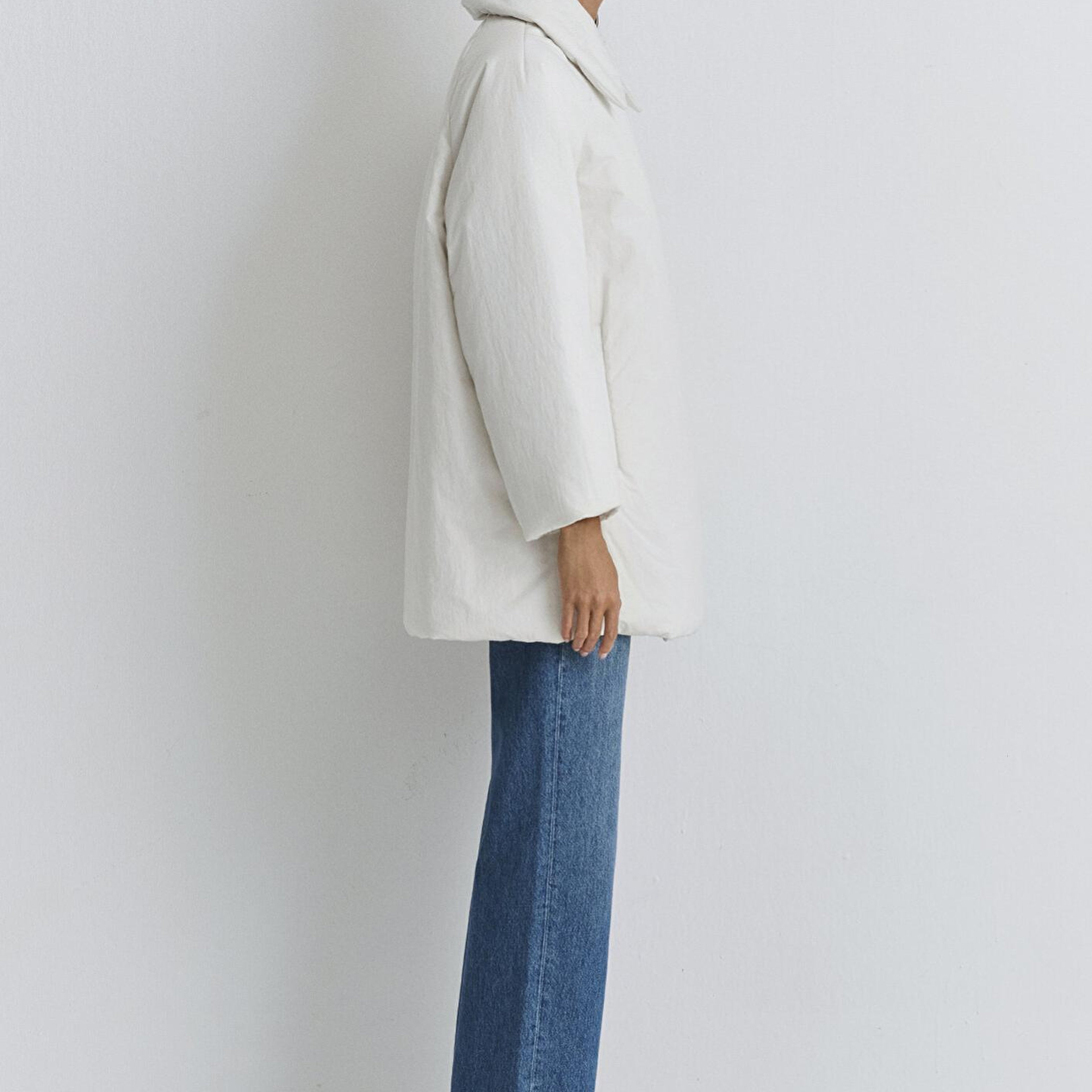 Mavi Yaka Detaylı Ekru Şişme Parka Regular Fit / Normal Kesim 1110535-70052