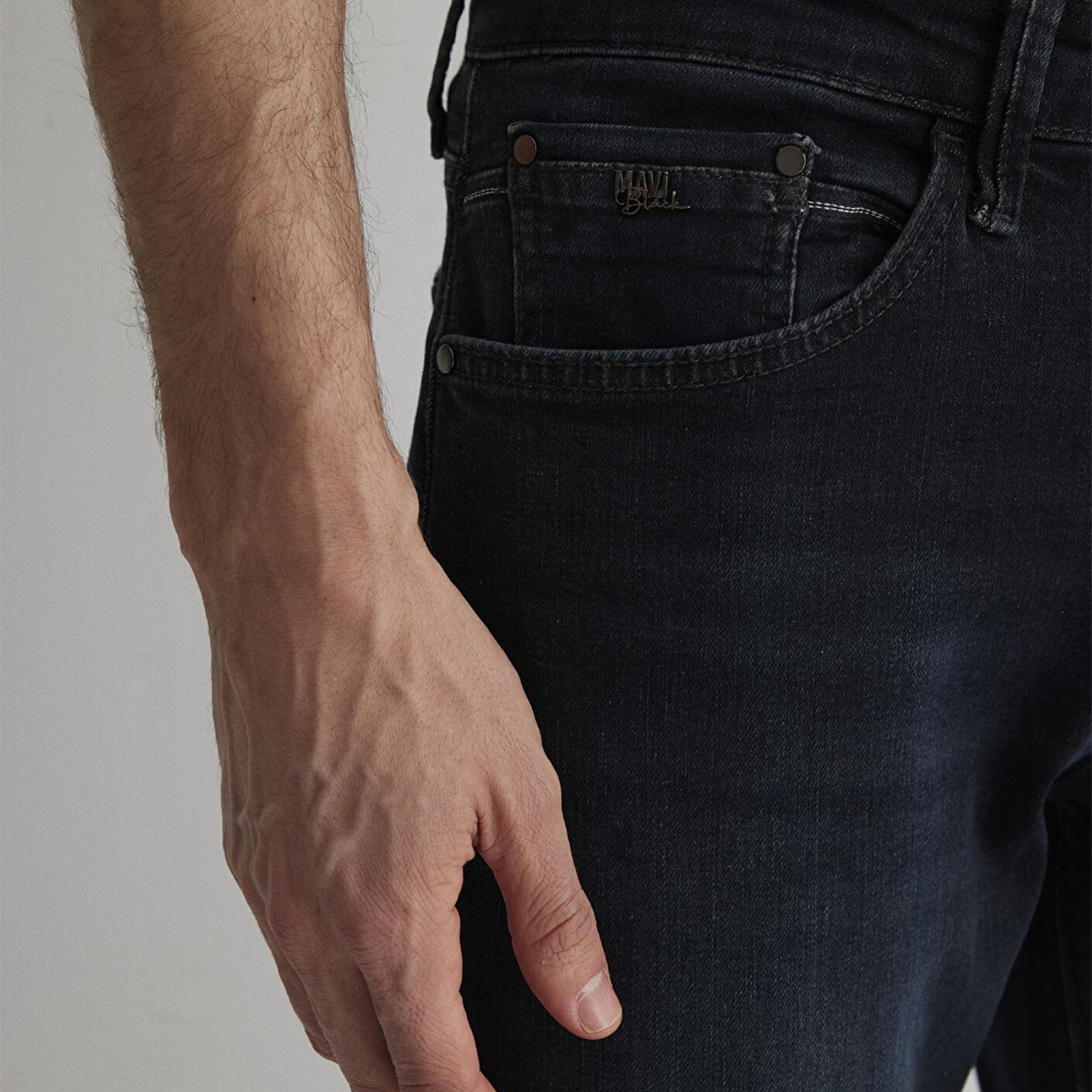 Mavi Marcus Lux Black Puslu Koyu Mavi Jean Pantolon 0035188545