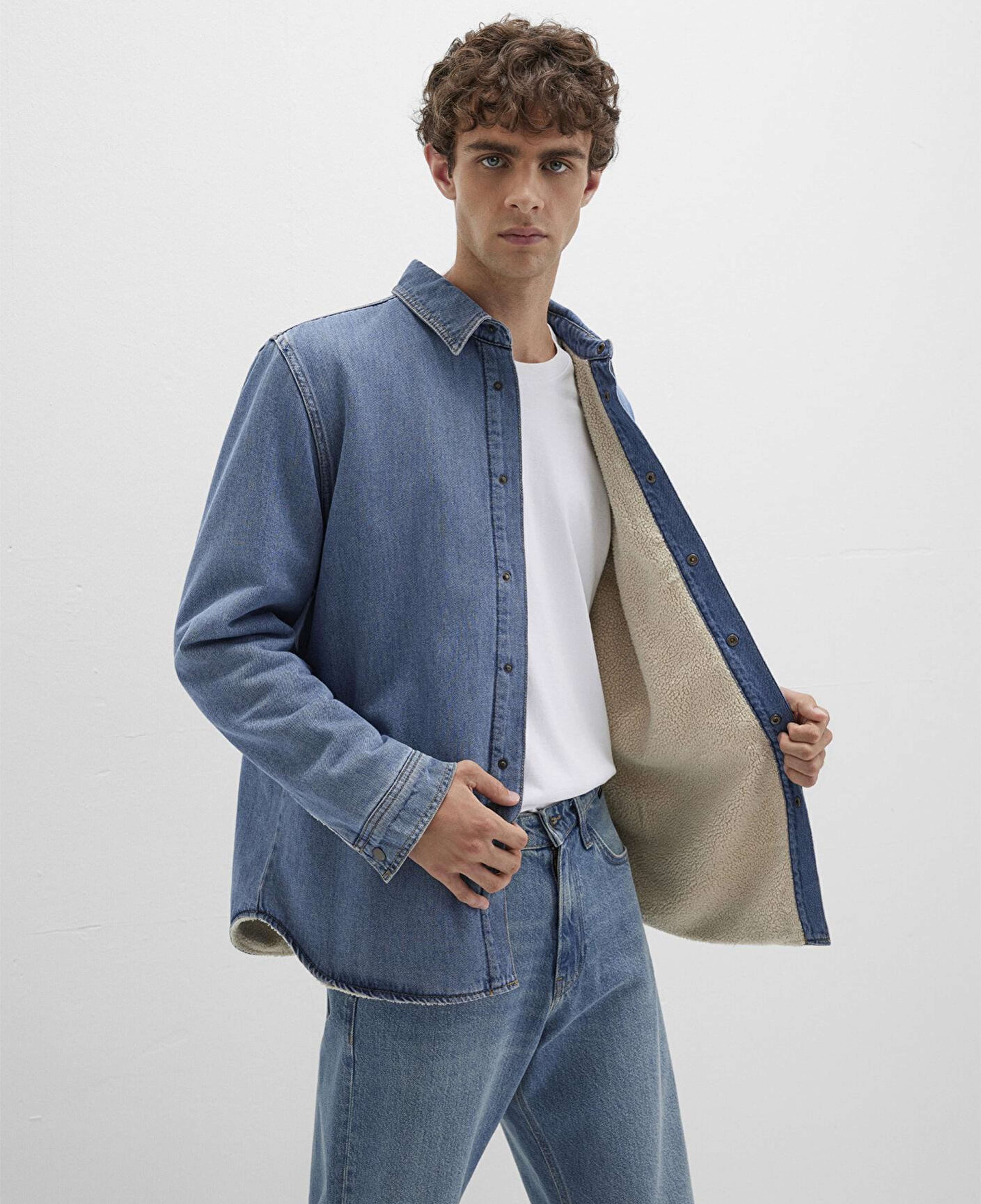 Mavi Jeremy Classic Denim Süni Kürklü Indigo Mavisi Jean Gömlek Oversize / Geniş Kesim 0211186-88559