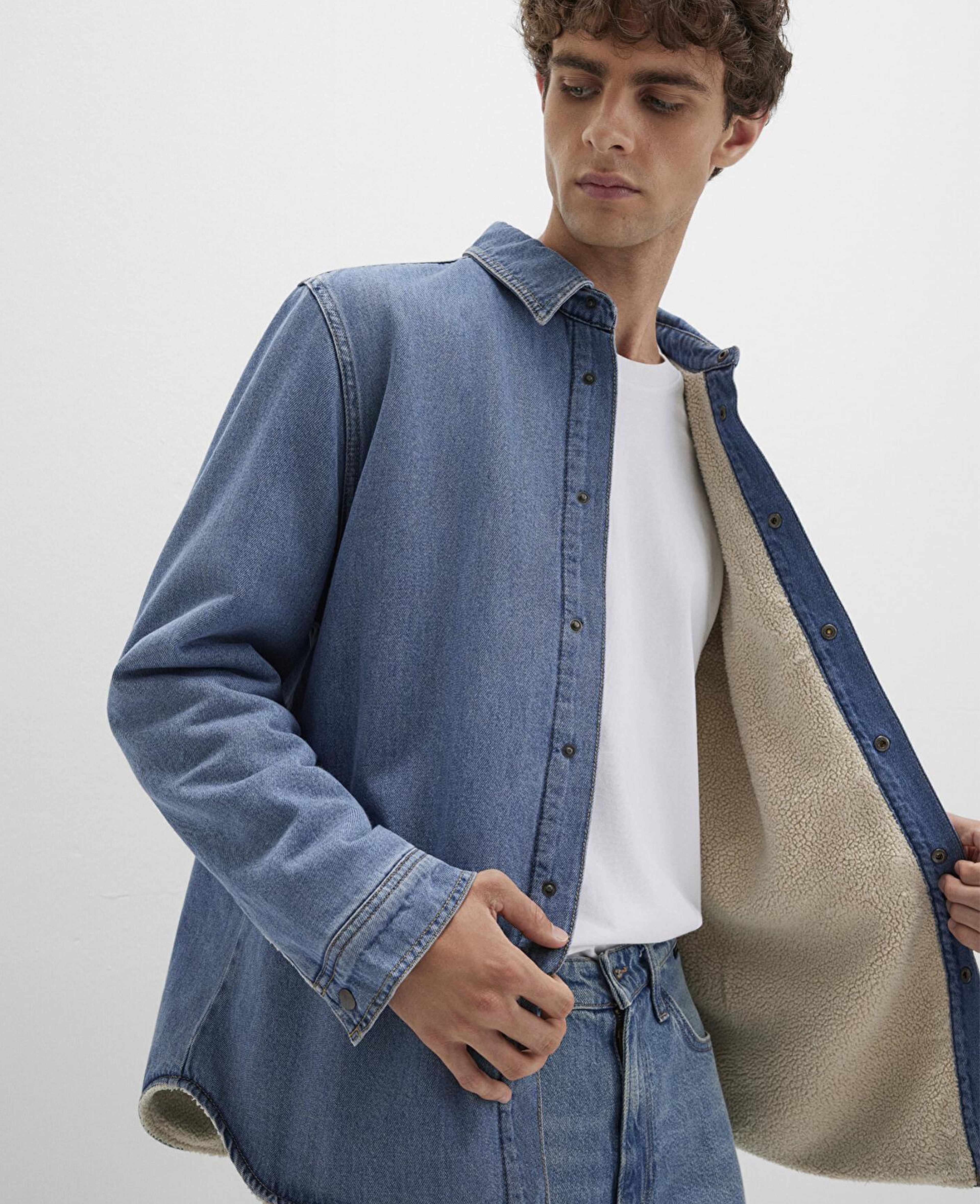 Mavi Jeremy Classic Denim Süni Kürklü Indigo Mavisi Jean Gömlek Oversize / Geniş Kesim 0211186-88559