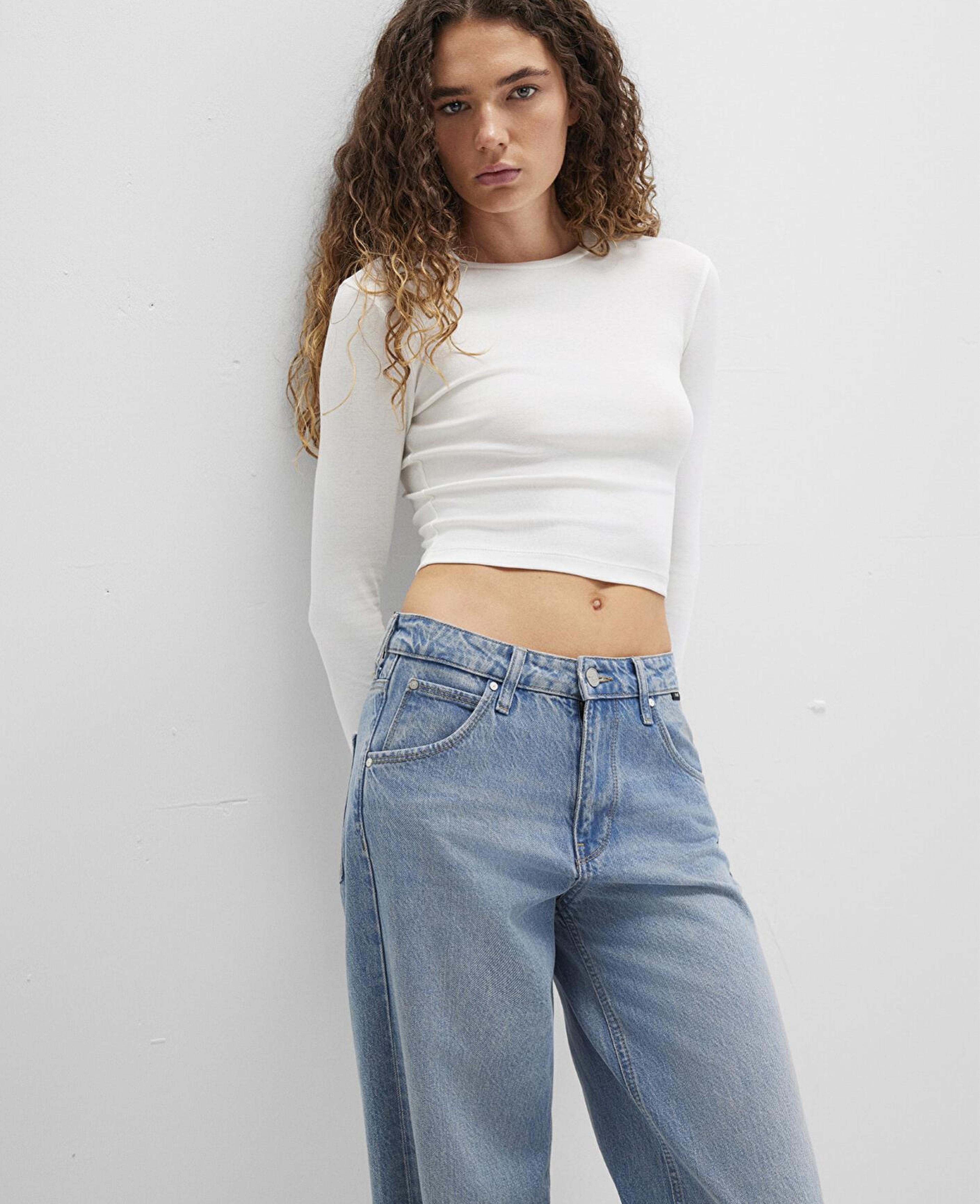 Mavi Uzun Kollu Beyaz Crop Basic Tişört Crop / Kısa Kesim 1612822-70057