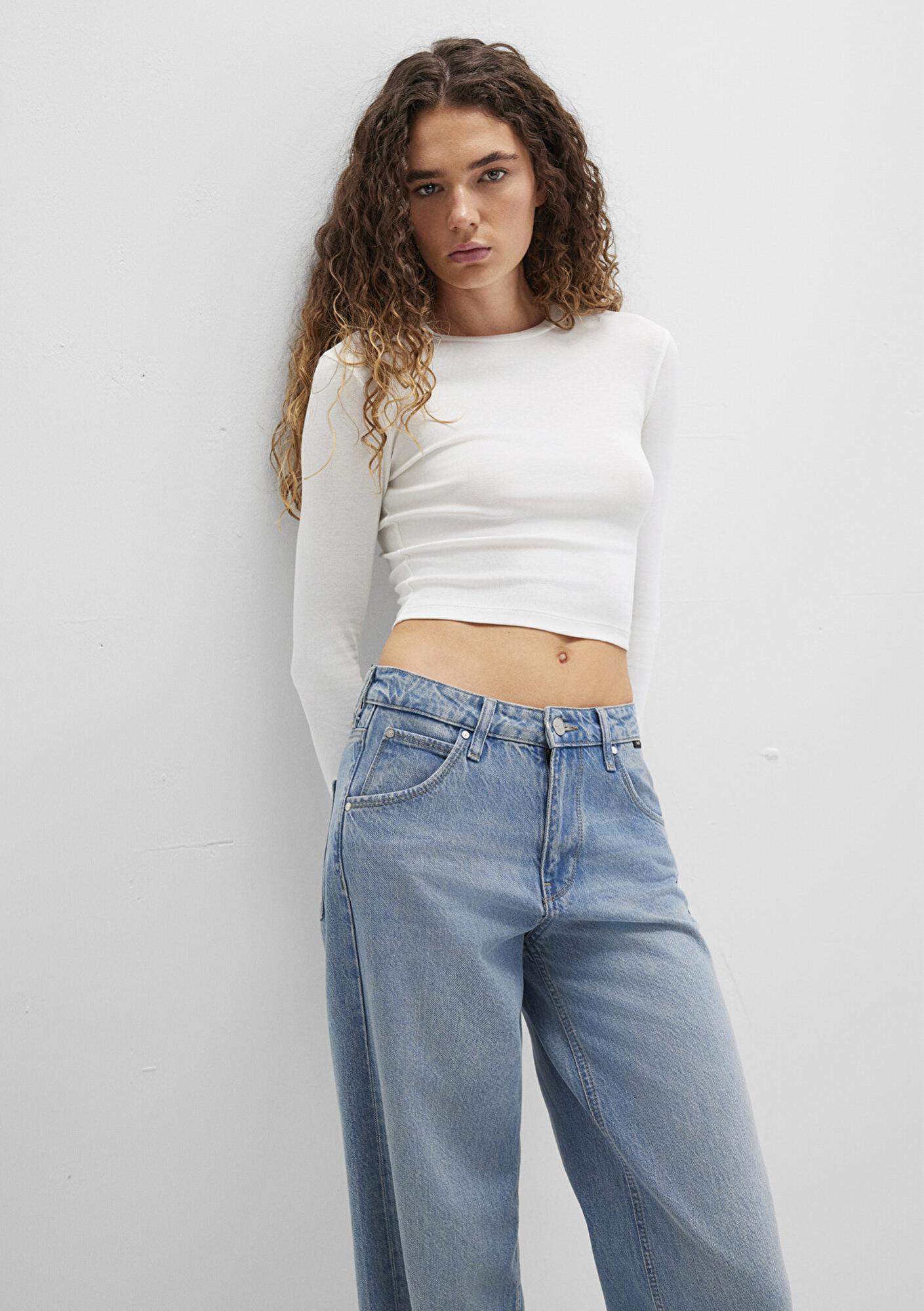 Mavi Uzun Kollu Beyaz Crop Basic Tişört Crop / Kısa Kesim 1612822-70057