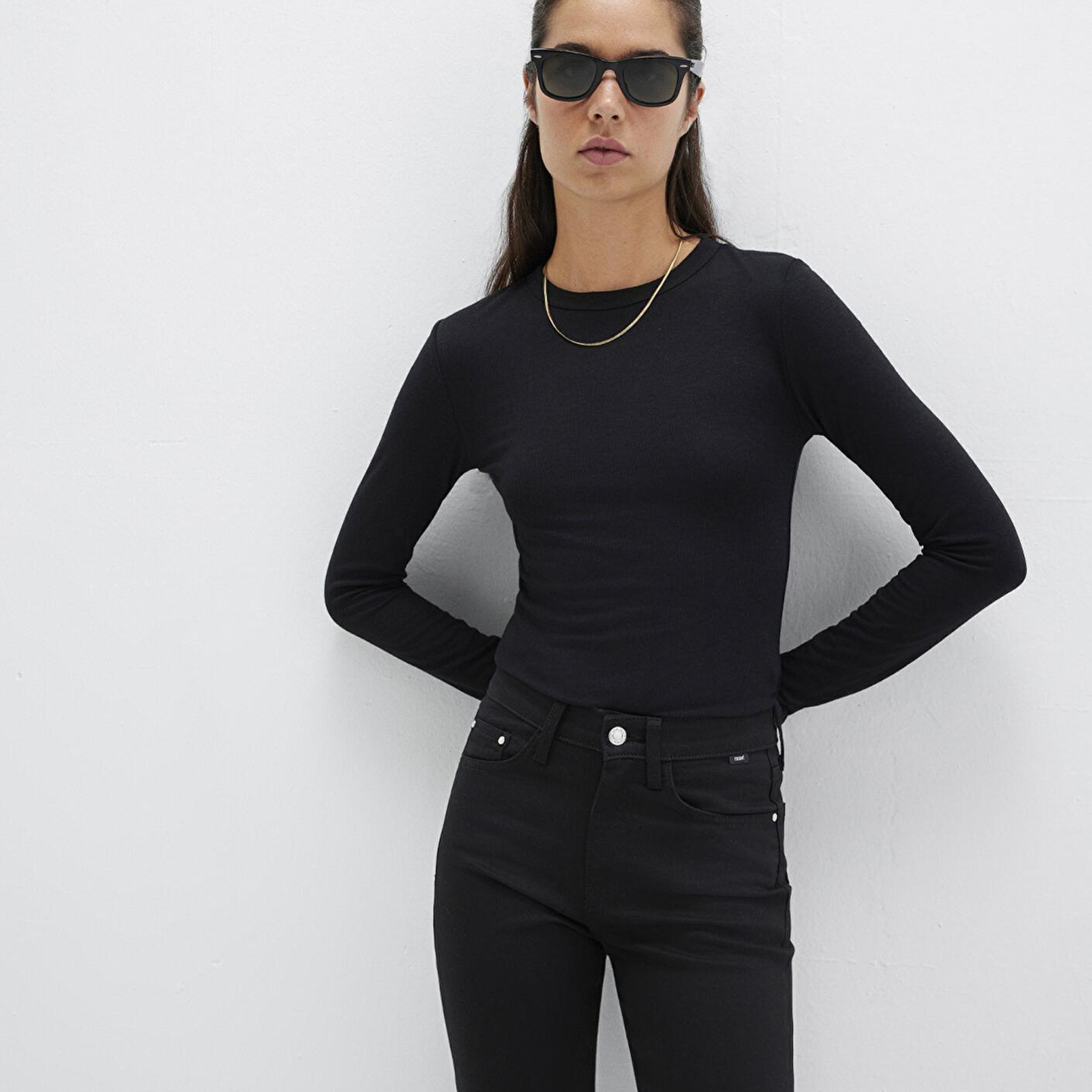 Mavi Uzun Kollu Siyah Basic Tişört Fitted / Vücuda Oturan Kesim 1612817-900