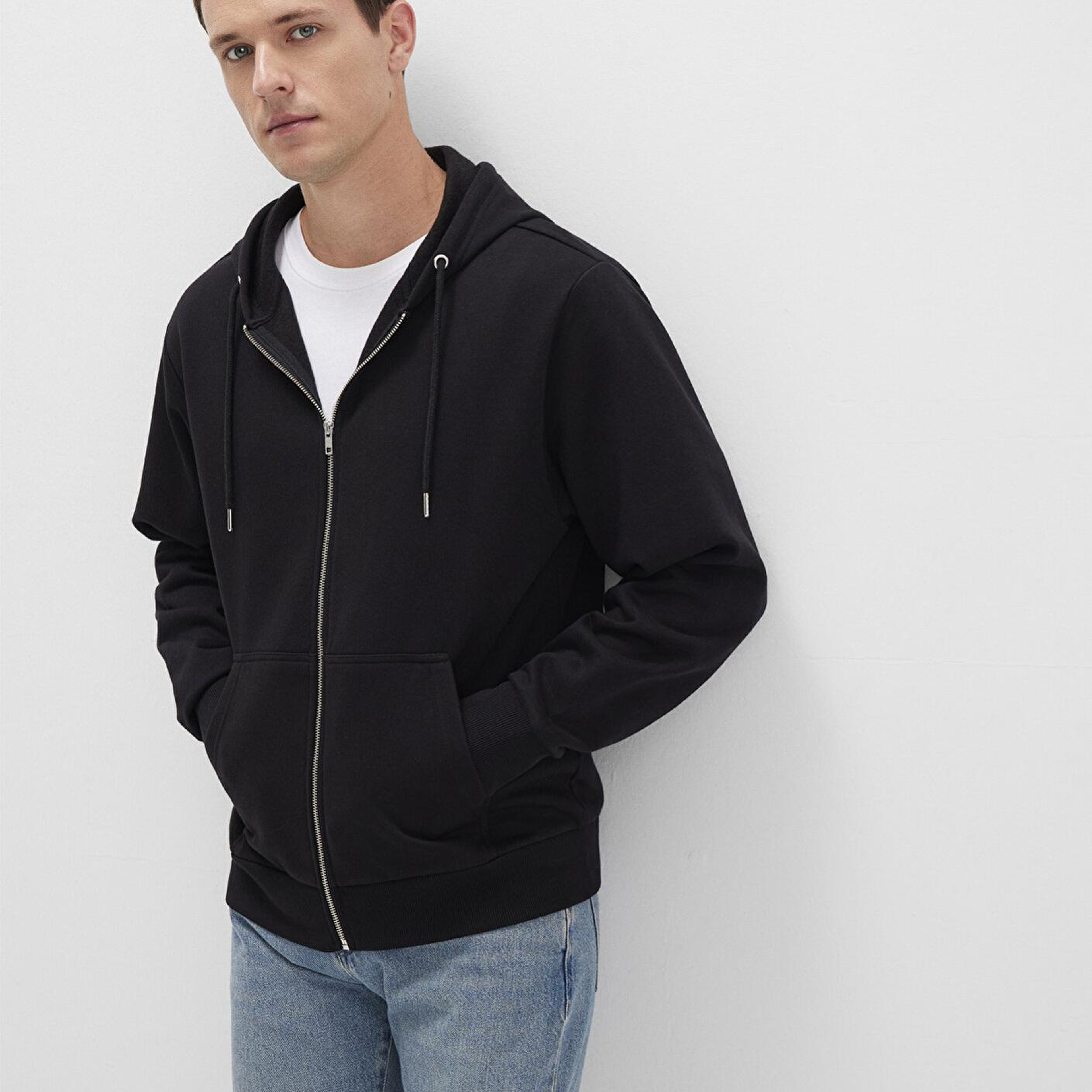 Mavi Kapüşonlu Fermuarlı Siyah Basic Sweatshirt 0S10277-900