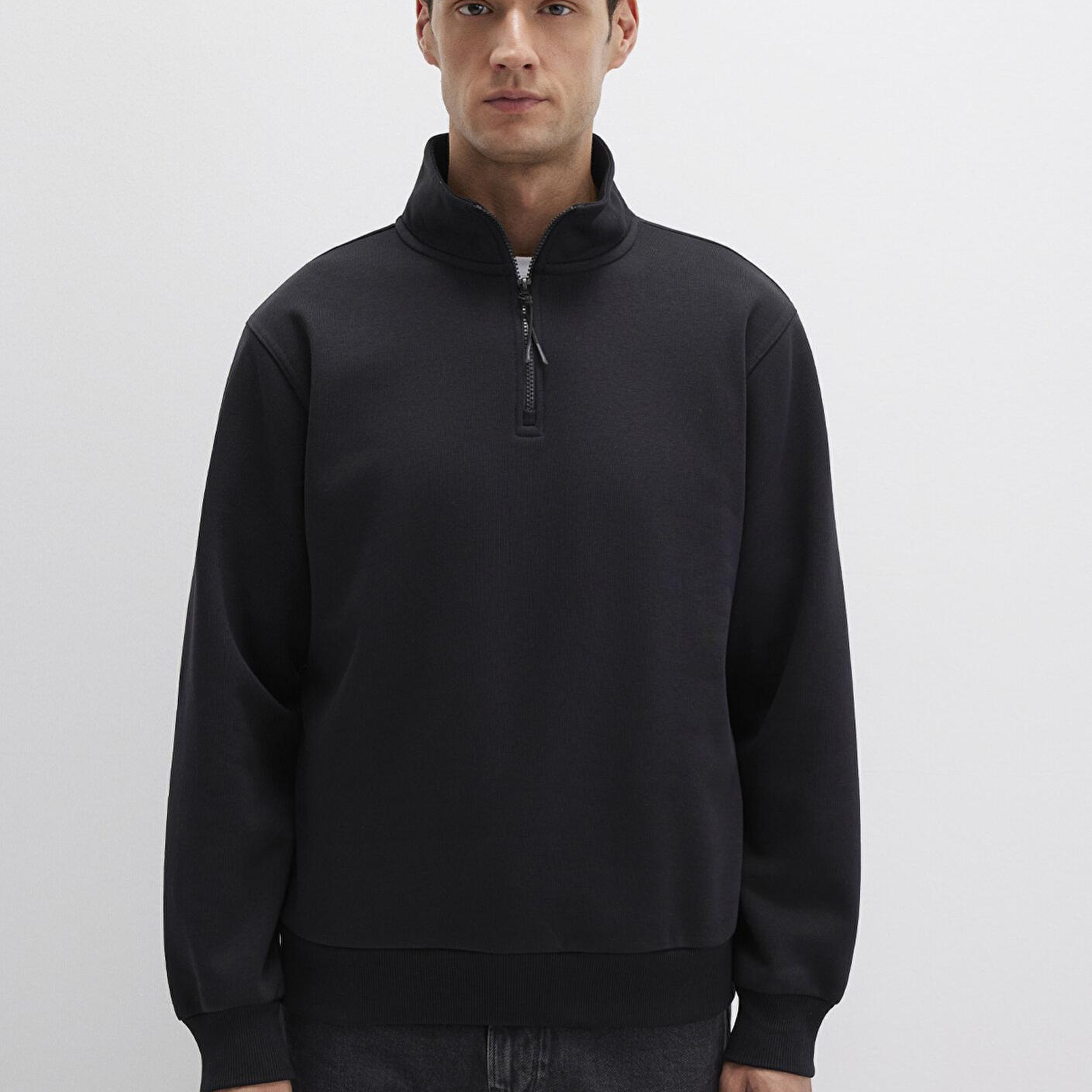 Mavi Yarı Fermuarlı Siyah Basic Sweatshirt 0S10278-900