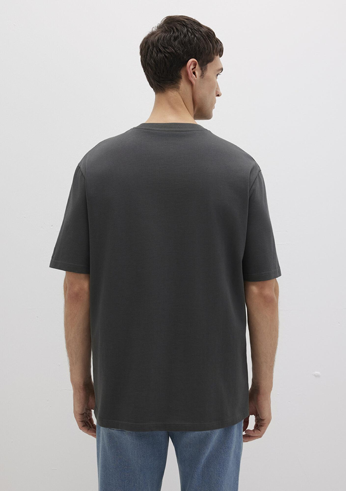 Mavi Logo Kol Detaylı Antrasit Basic Tişört Loose Fit / Bol Rahat Kesim 0611924-70092