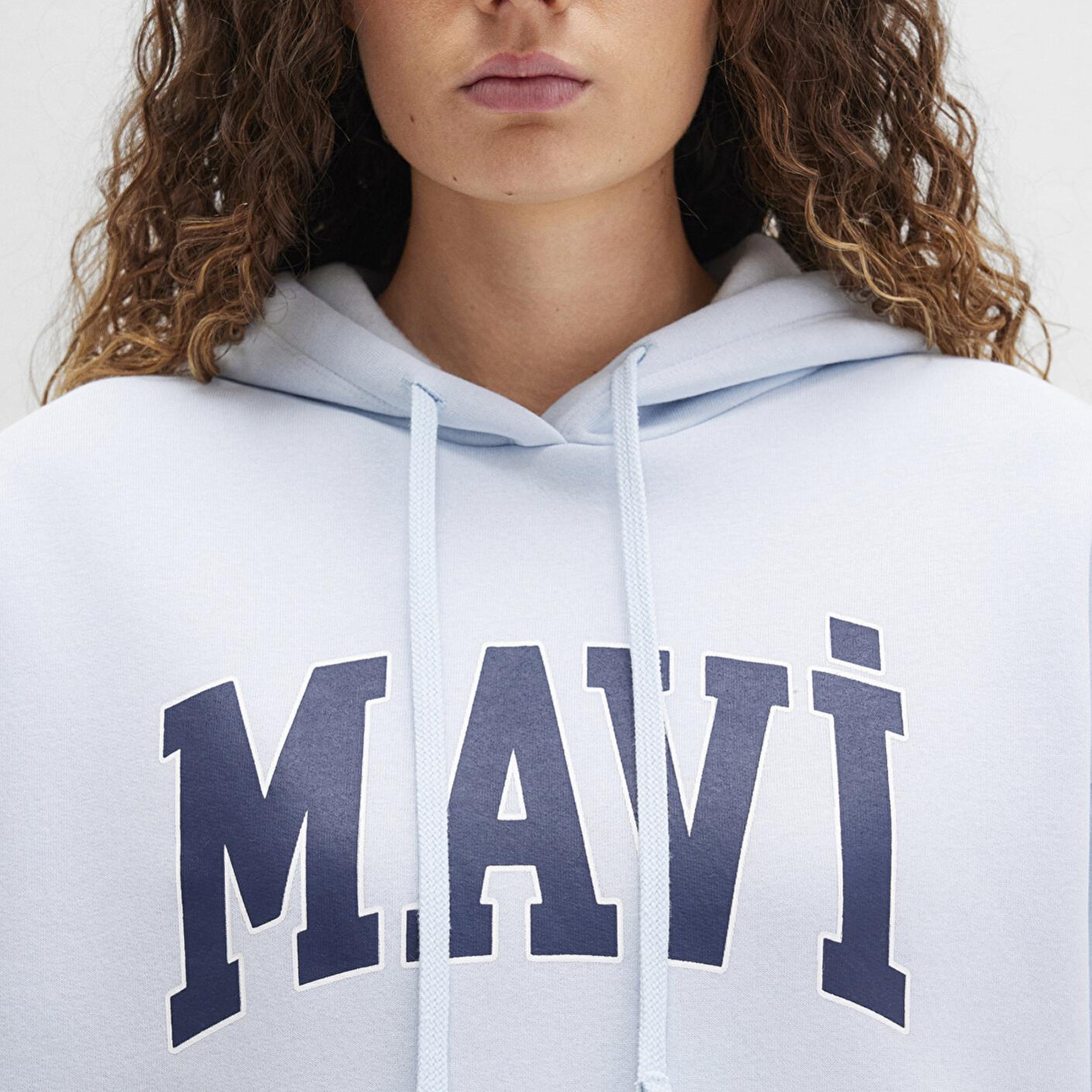 Mavi Mavi Logo Baskılı Kapüşonlu Mavi Sweatshirt 1600361-70717