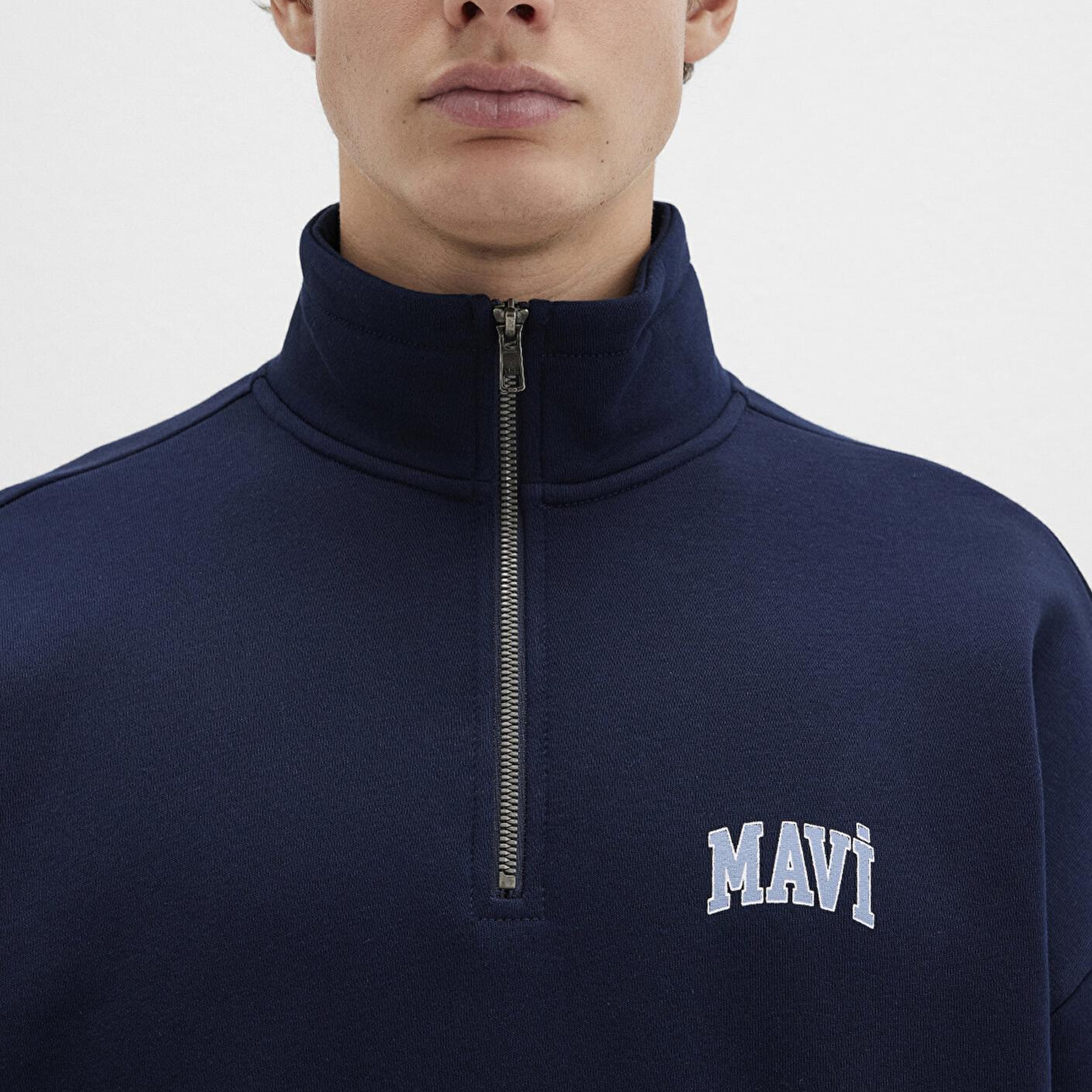 Mavi Mavi Logo Baskılı Yarı Fermuarlı Lacivert Sweatshirt 0S10208-70497