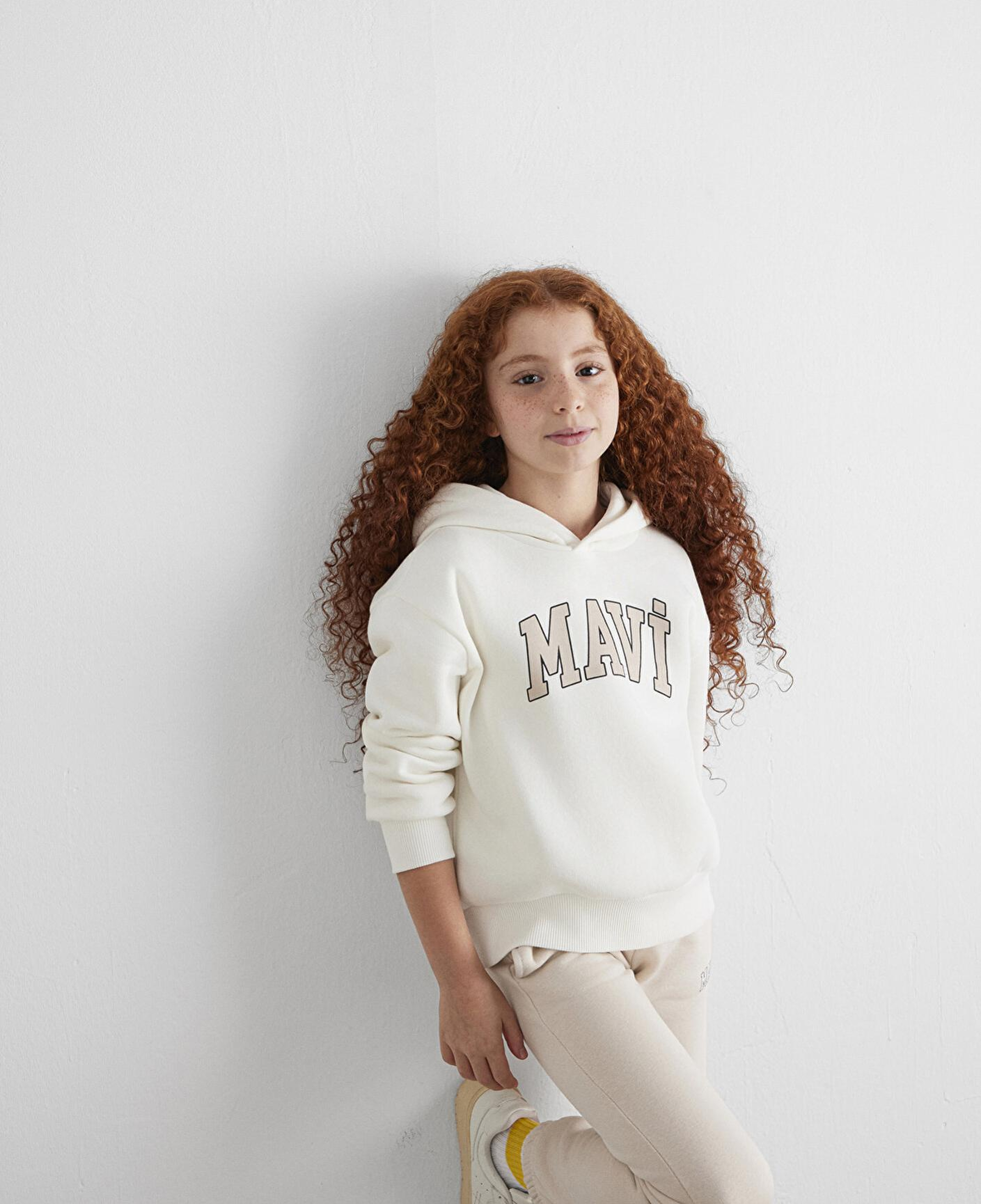 Mavi Mavi Logo Baskılı Kapüşonlu Beyaz Sweatshirt 7610035-81964