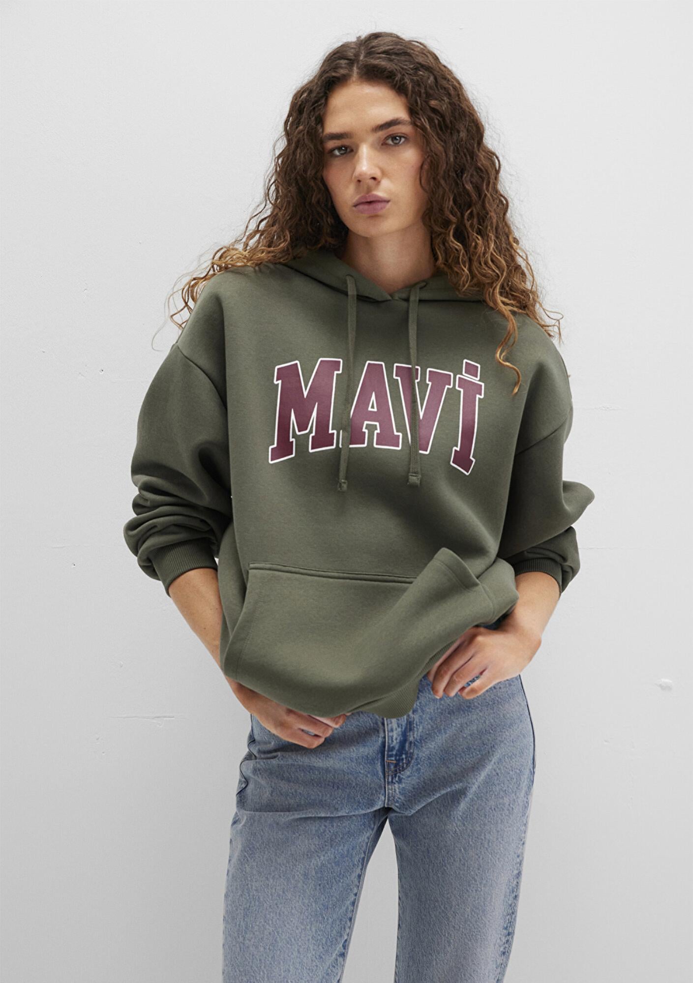 Mavi Mavi Logo Baskılı Kapüşonlu Haki Sweatshirt 1600361-71581