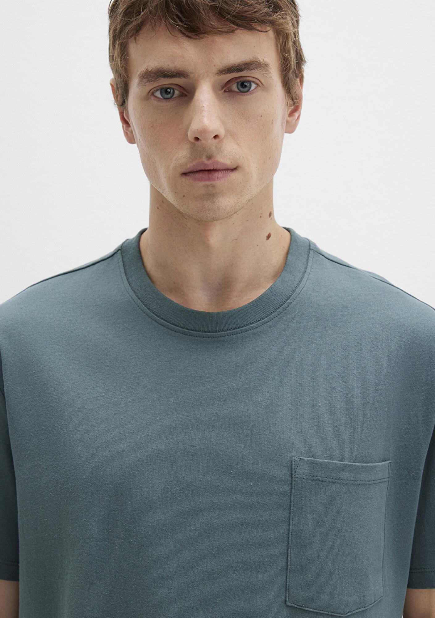 Mavi Cep Detaylı Yeşil Basic Tişört Loose Fit / Bol Rahat Kesim 066248-71577