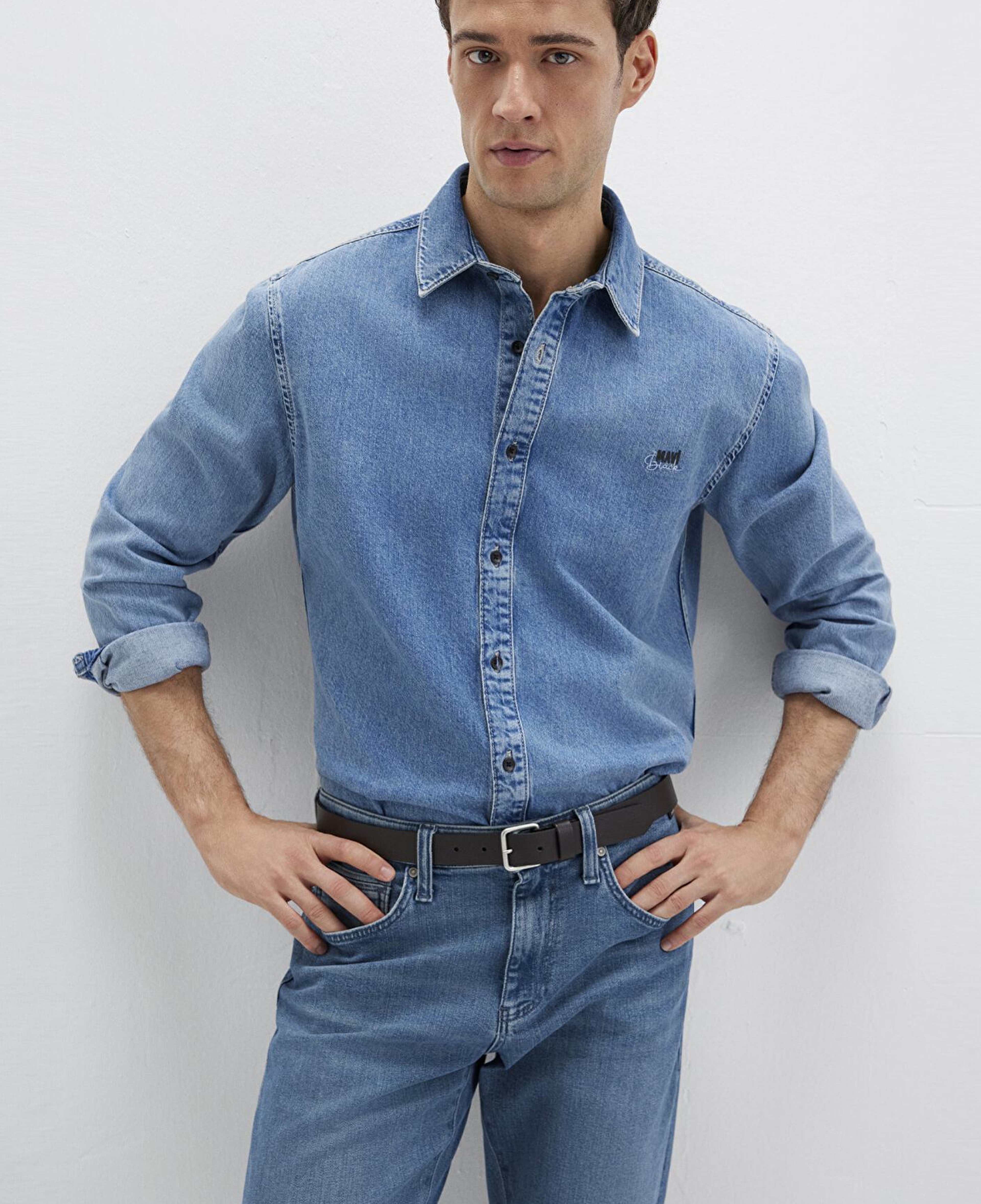 Mavi Roy Lux Black Puslu Açık Mavi Jean Gömlek Slim Fit / Dar Kesim 0210496-87937