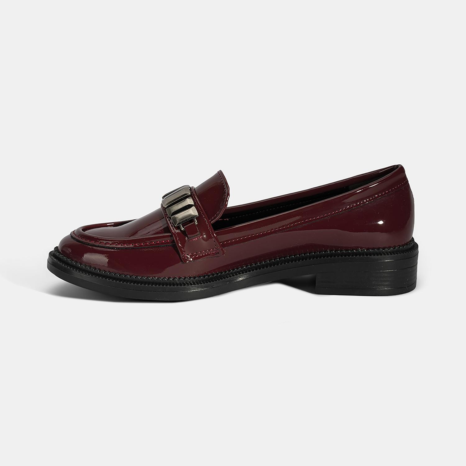 Kadın Bordo Metal Aksesuarlı Loafer