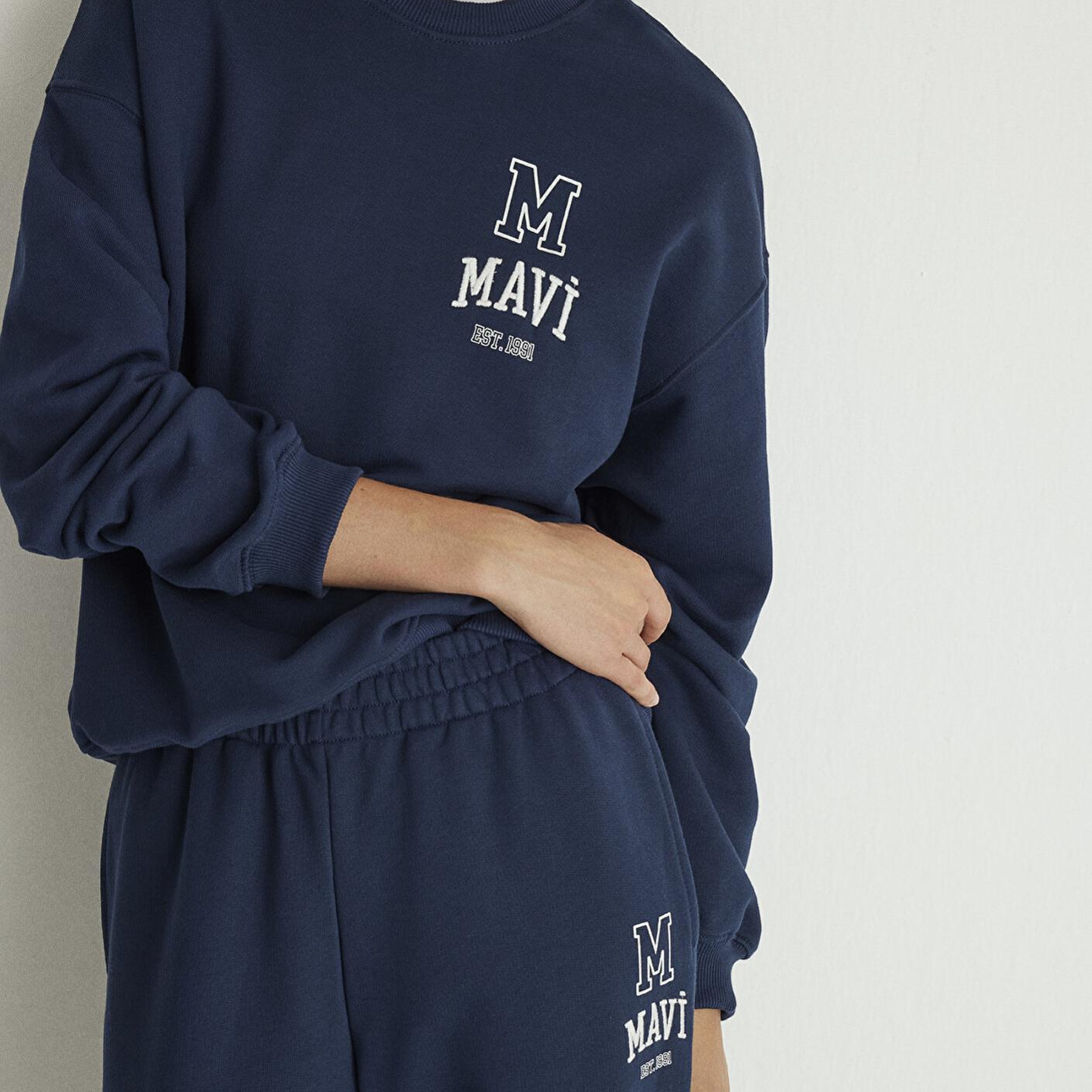 Mavi Mavi Logo Baskılı Lacivert Sweatshirt 1S10148-70488