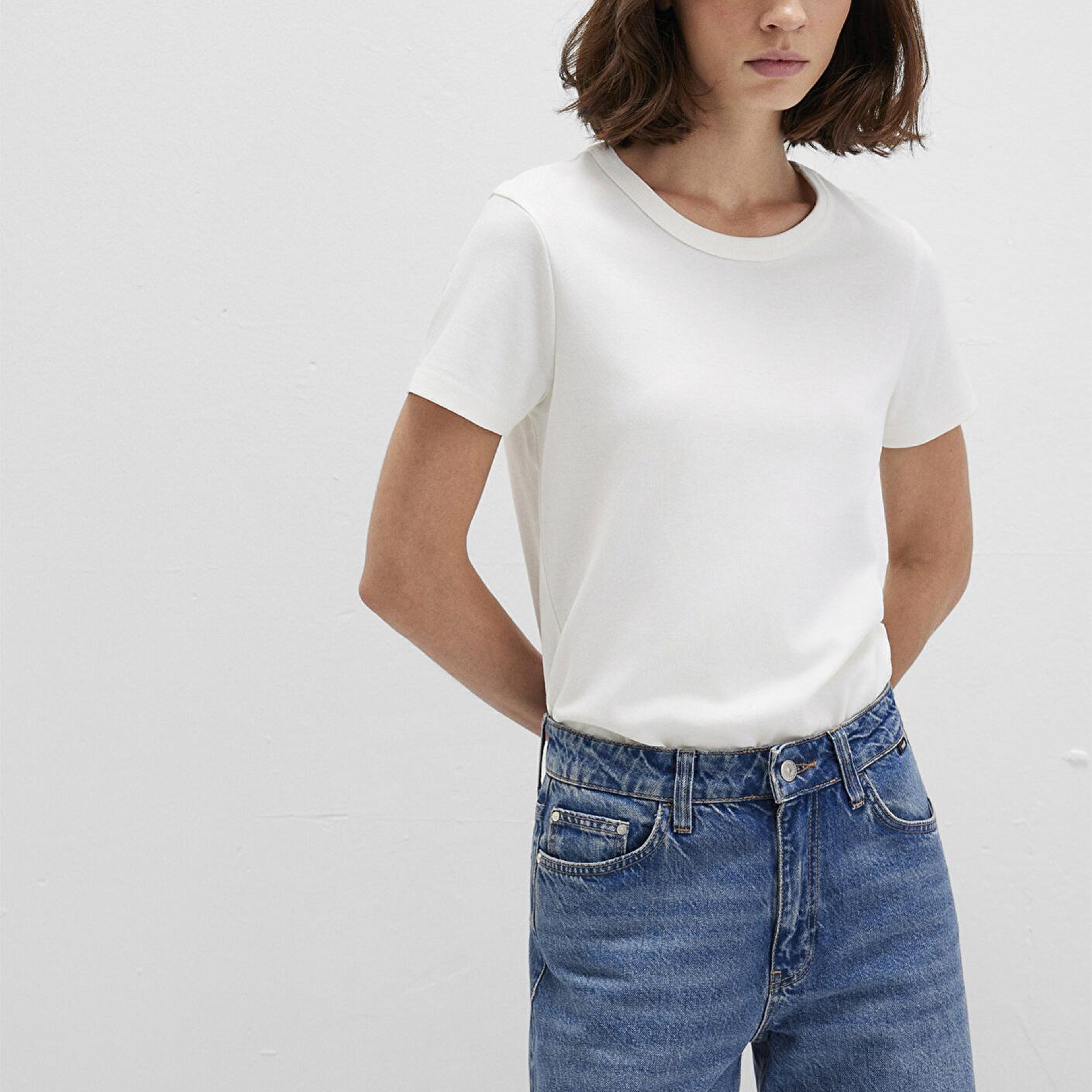 Mavi Bisiklet Yaka İnterlok Beyaz Basic Tişört Slim Fit / Dar Kesim 1612707-70057