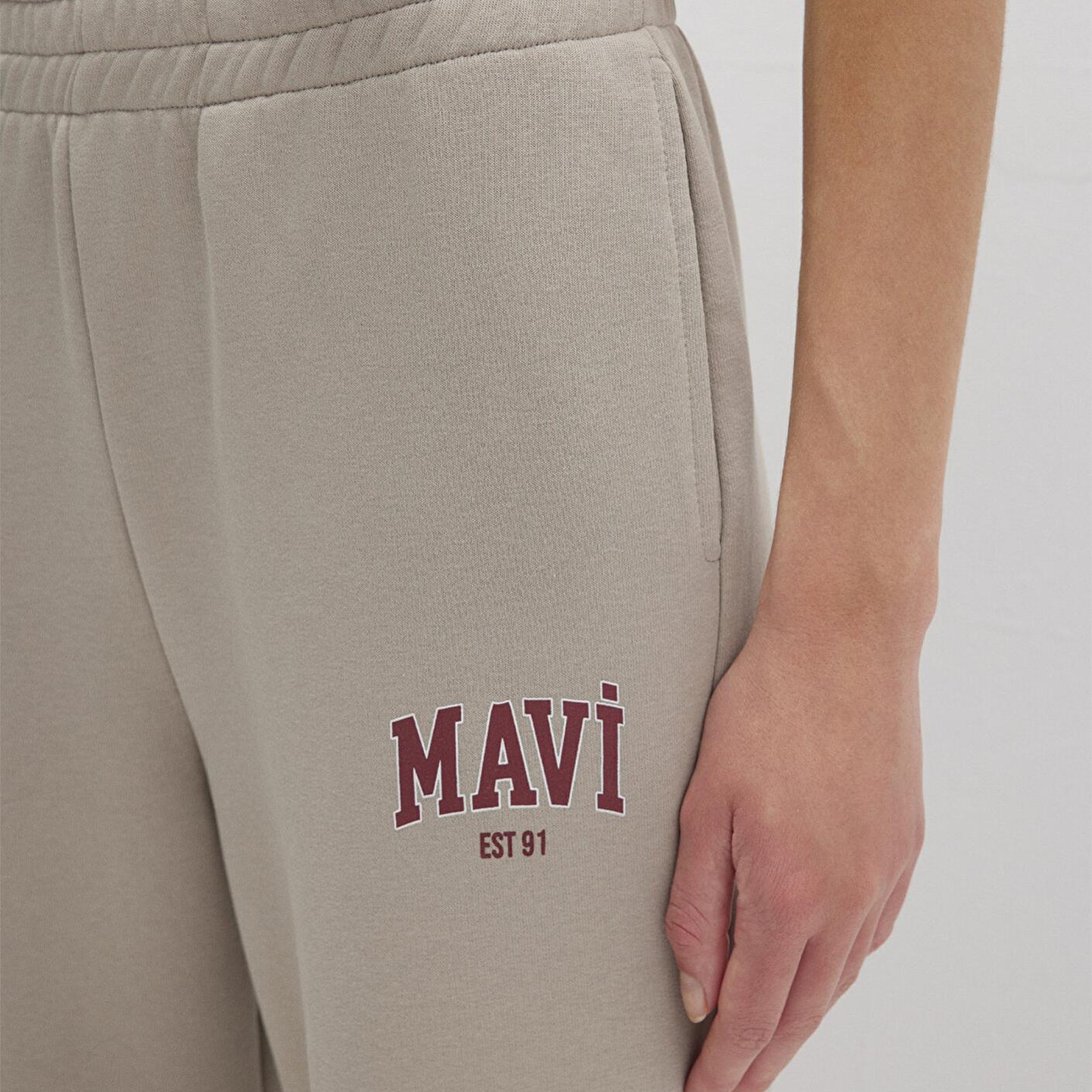 Mavi Mavi Logo Baskılı Bej Eşofman Altı 1010757-70112