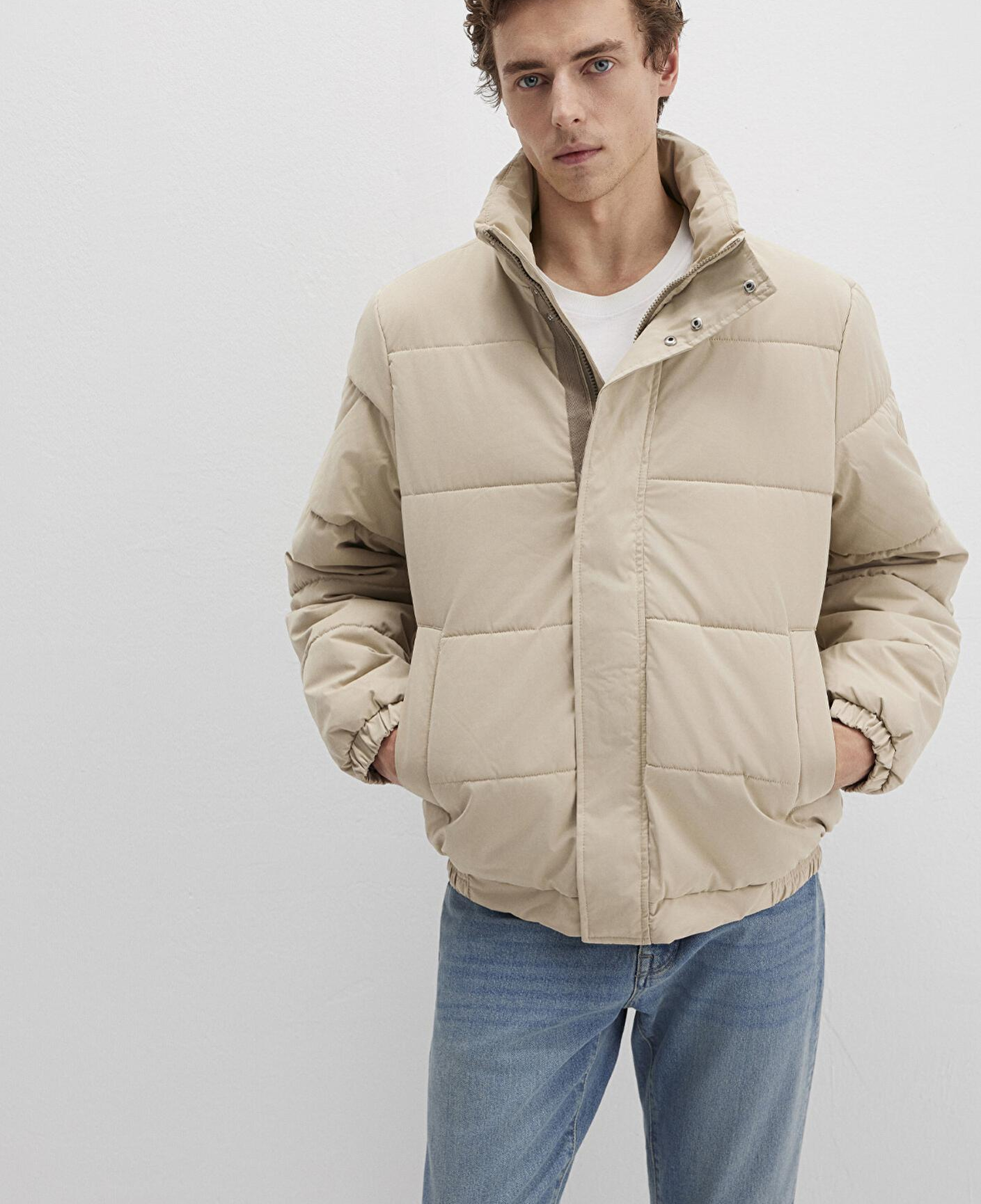 Mavi Dik Yaka Bej Şişme Mont 0110470-86559