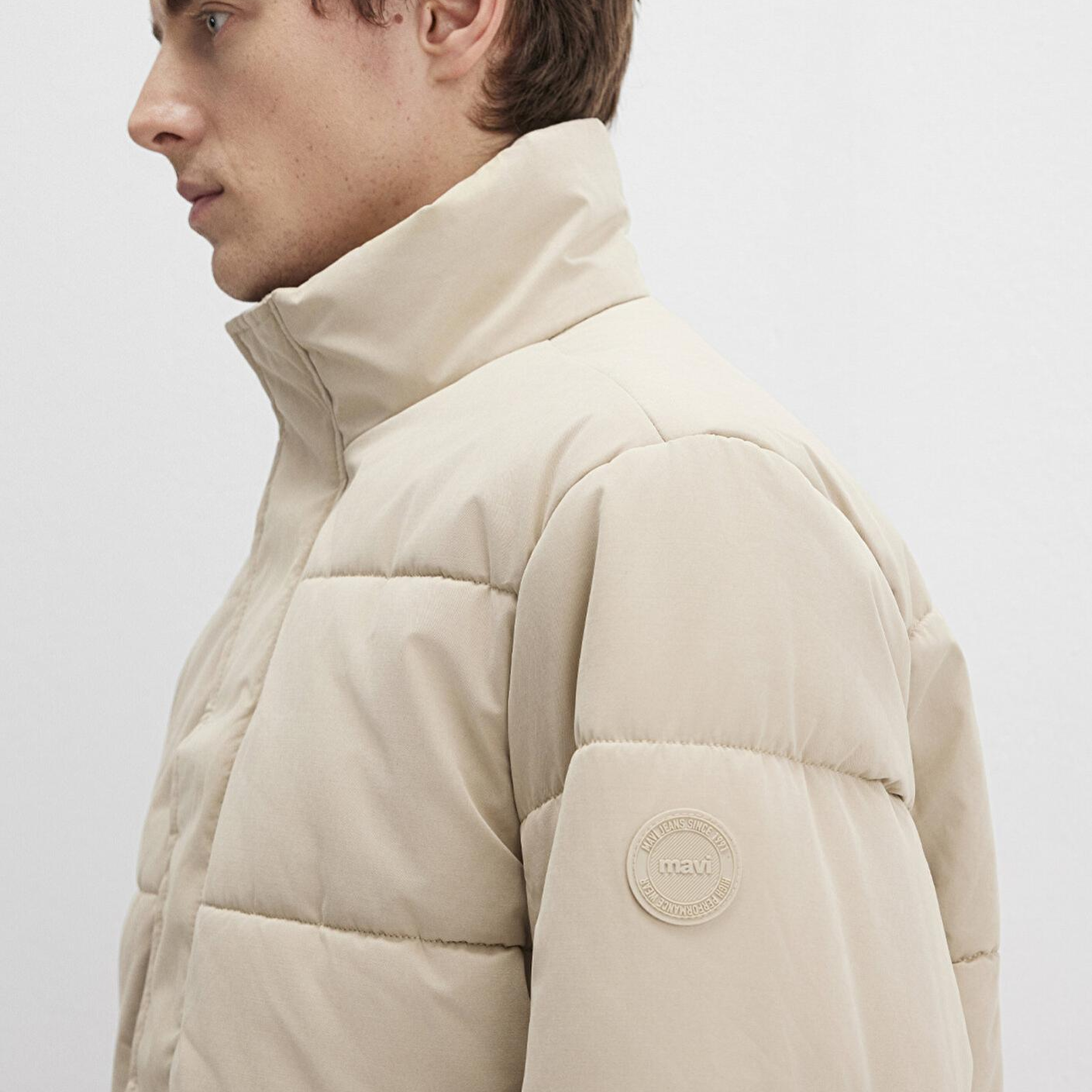 Mavi Dik Yaka Bej Şişme Mont 0110470-86559