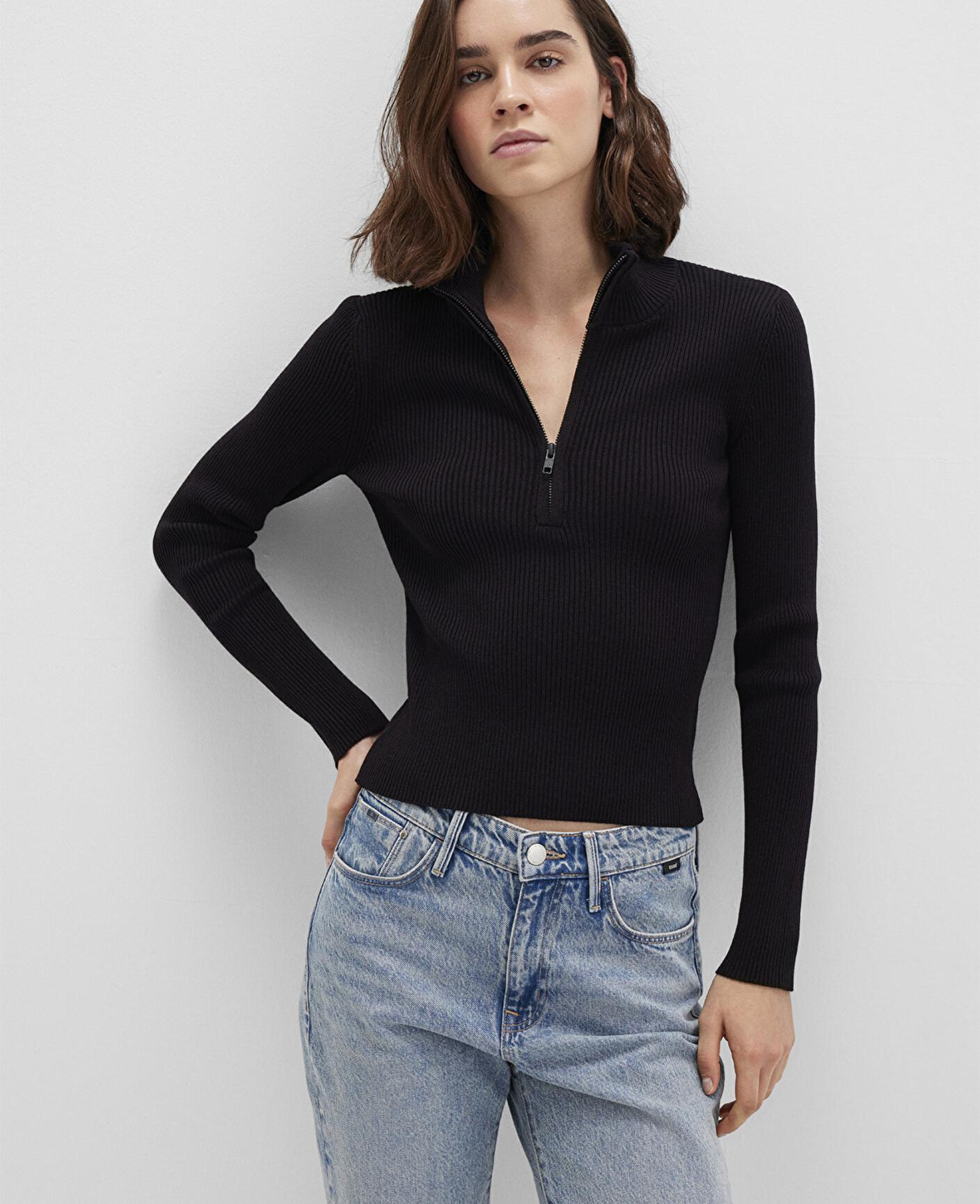 Mavi Yarı Fermuarlı Dik Yaka Siyah Kazak Fitted / Vücuda Oturan Kesim 1710519-900