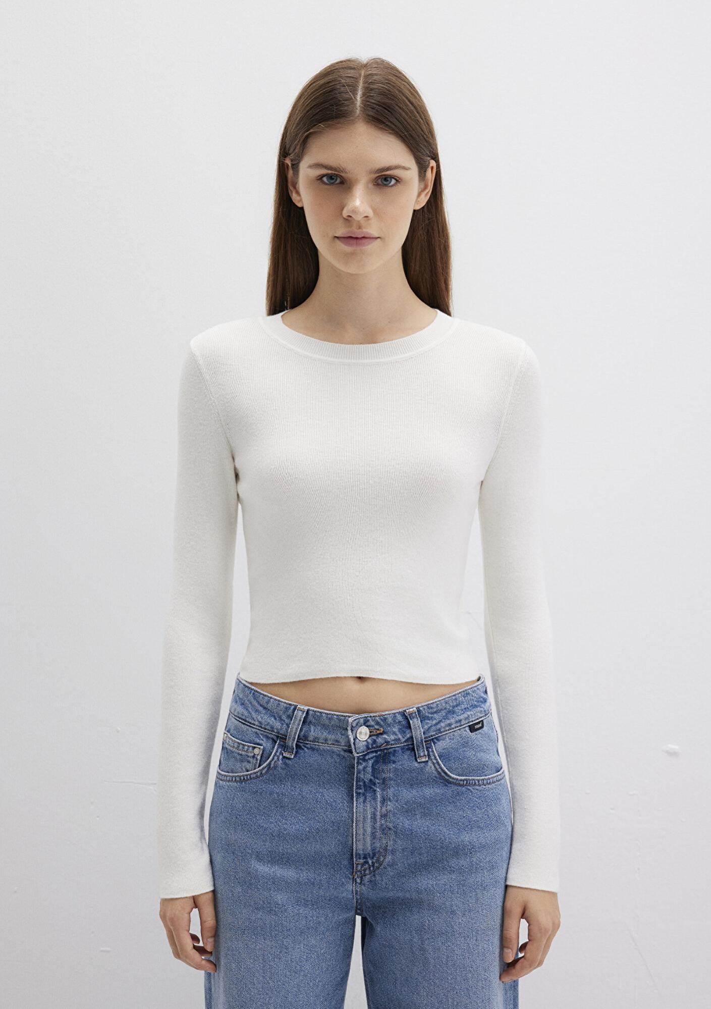 Mavi Bisiklet Yaka Ekru Crop Kazak Crop / Kısa Kesim 1710474-70057