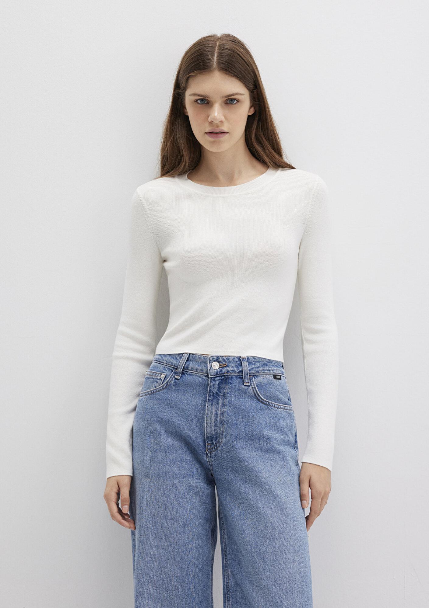 Mavi Bisiklet Yaka Ekru Crop Kazak Crop / Kısa Kesim 1710474-70057