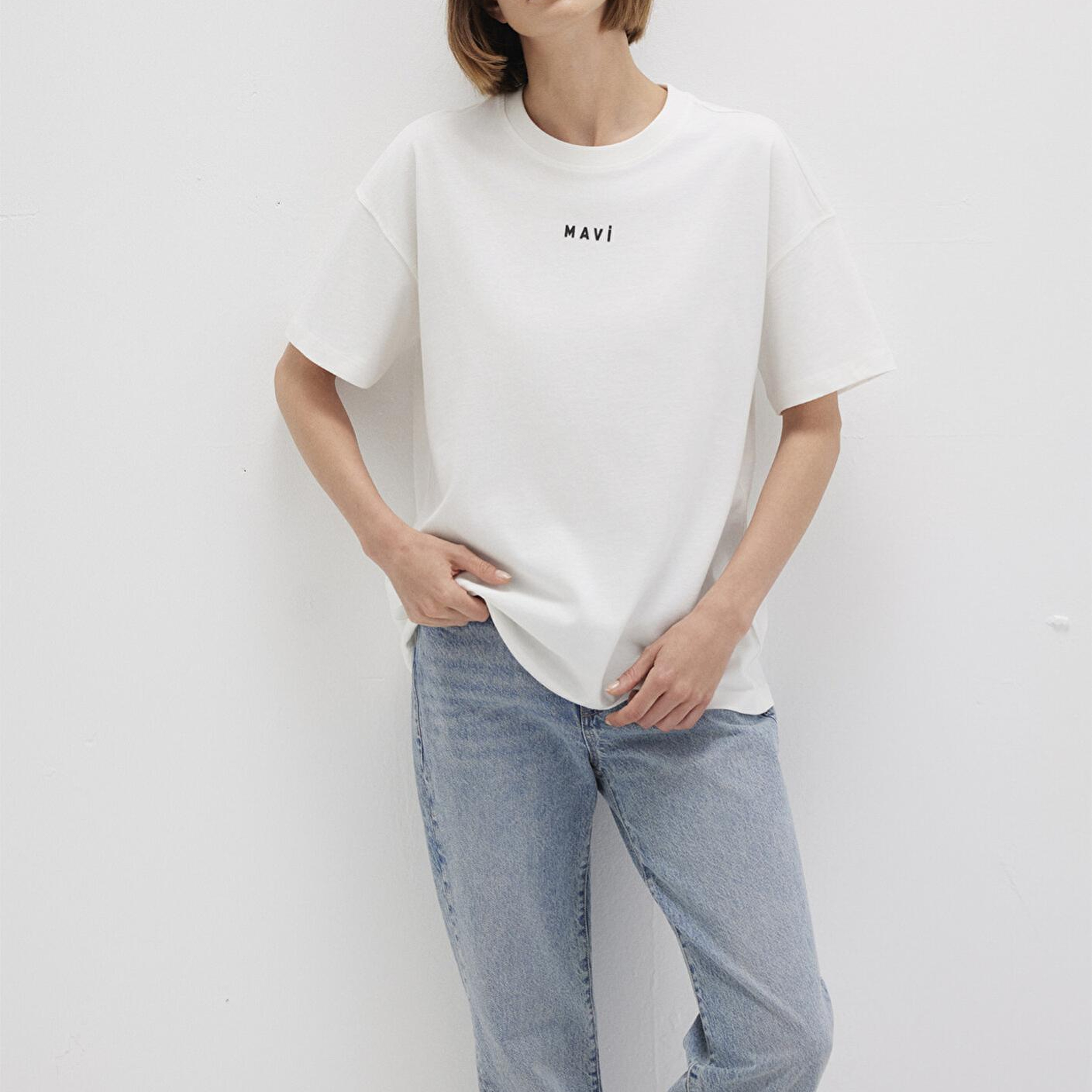 Mavi Mavi Logo Baskılı Beyaz Tişört Loose Fit / Bol Rahat Kesim 1612518-70057