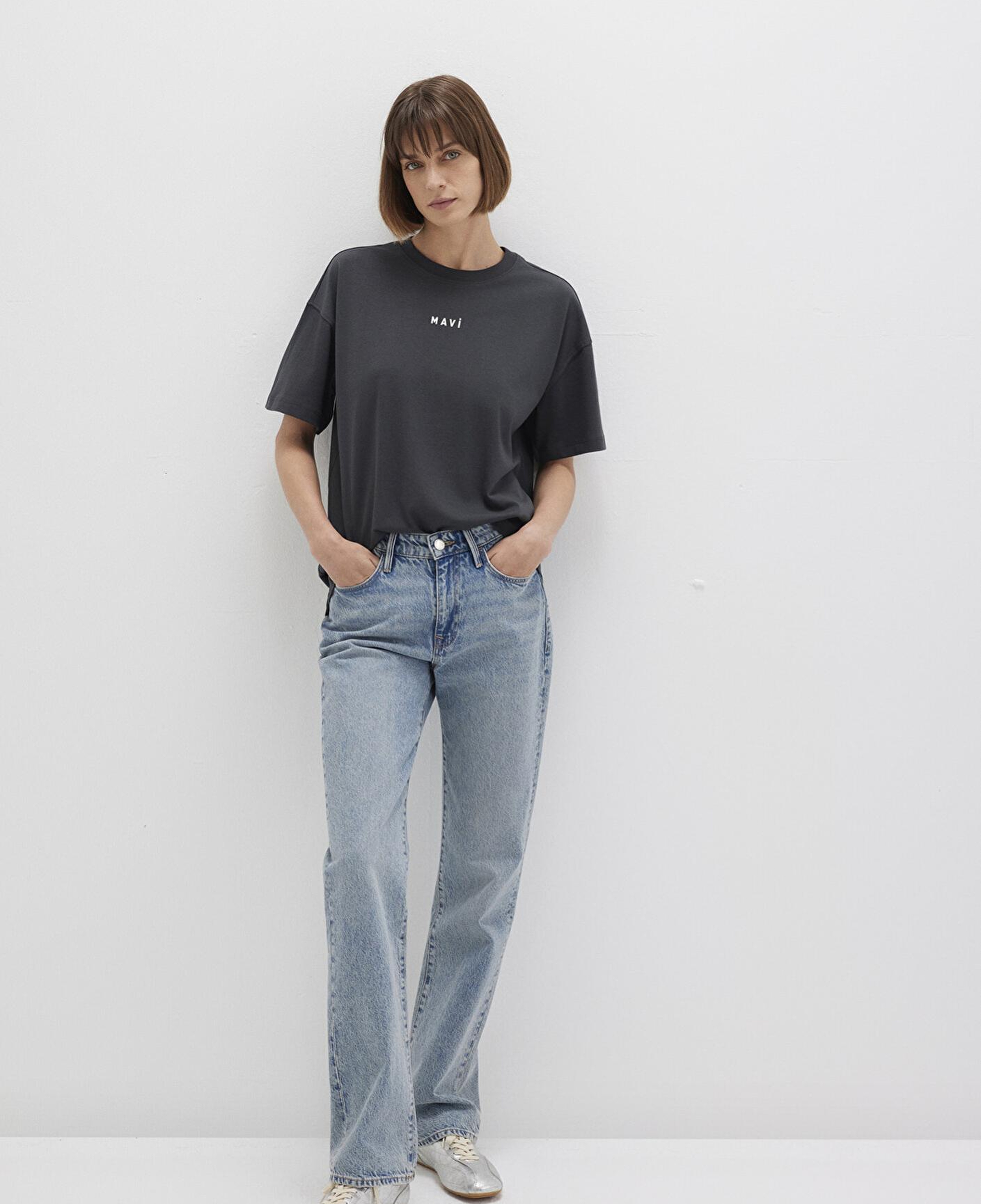 Mavi Mavi Logo Baskılı Antrasit Tişört Loose Fit / Bol Rahat Kesim 1612518-70087