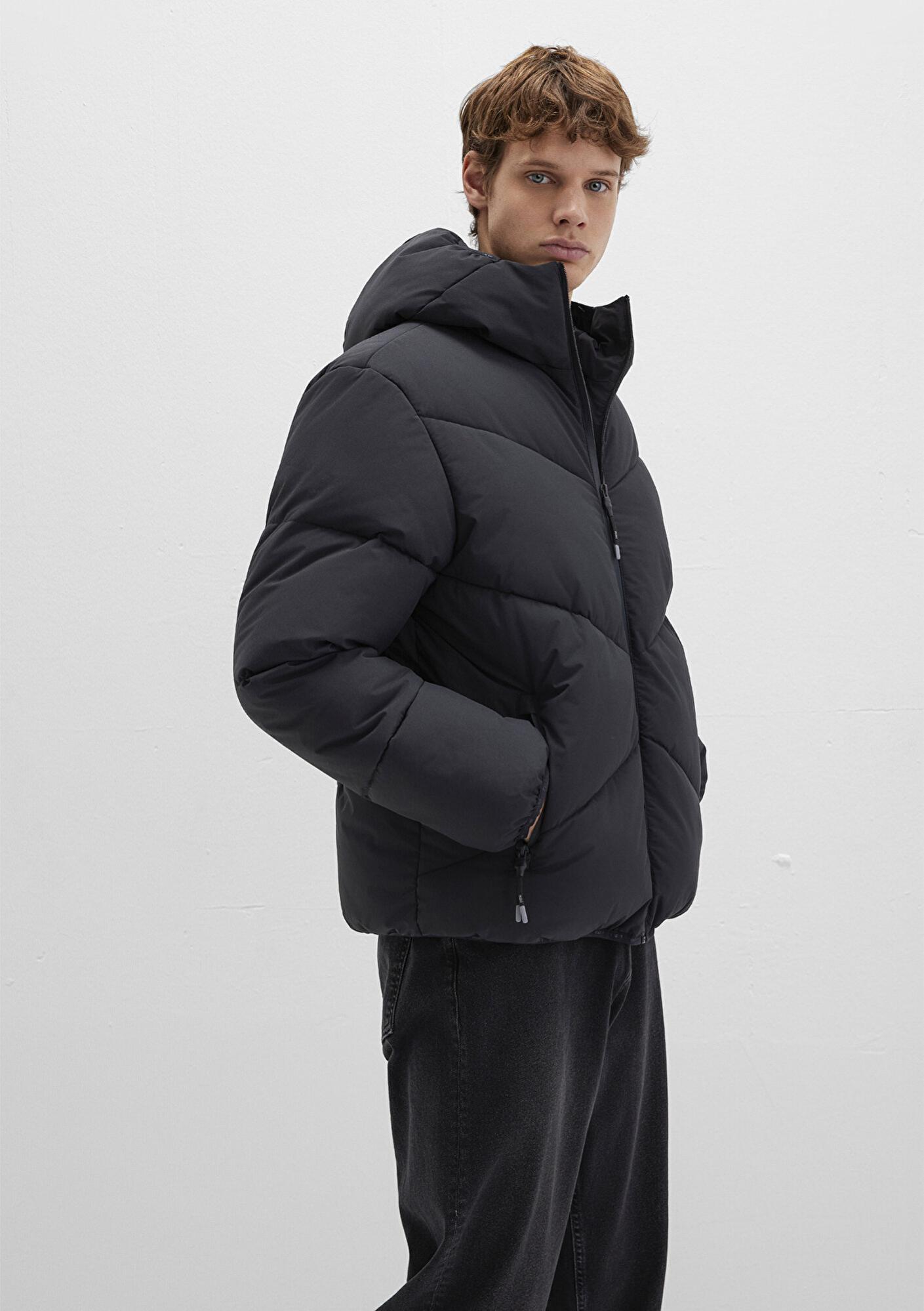 Mavi Kapüşonlu Siyah Şişme Mont 0110360-900