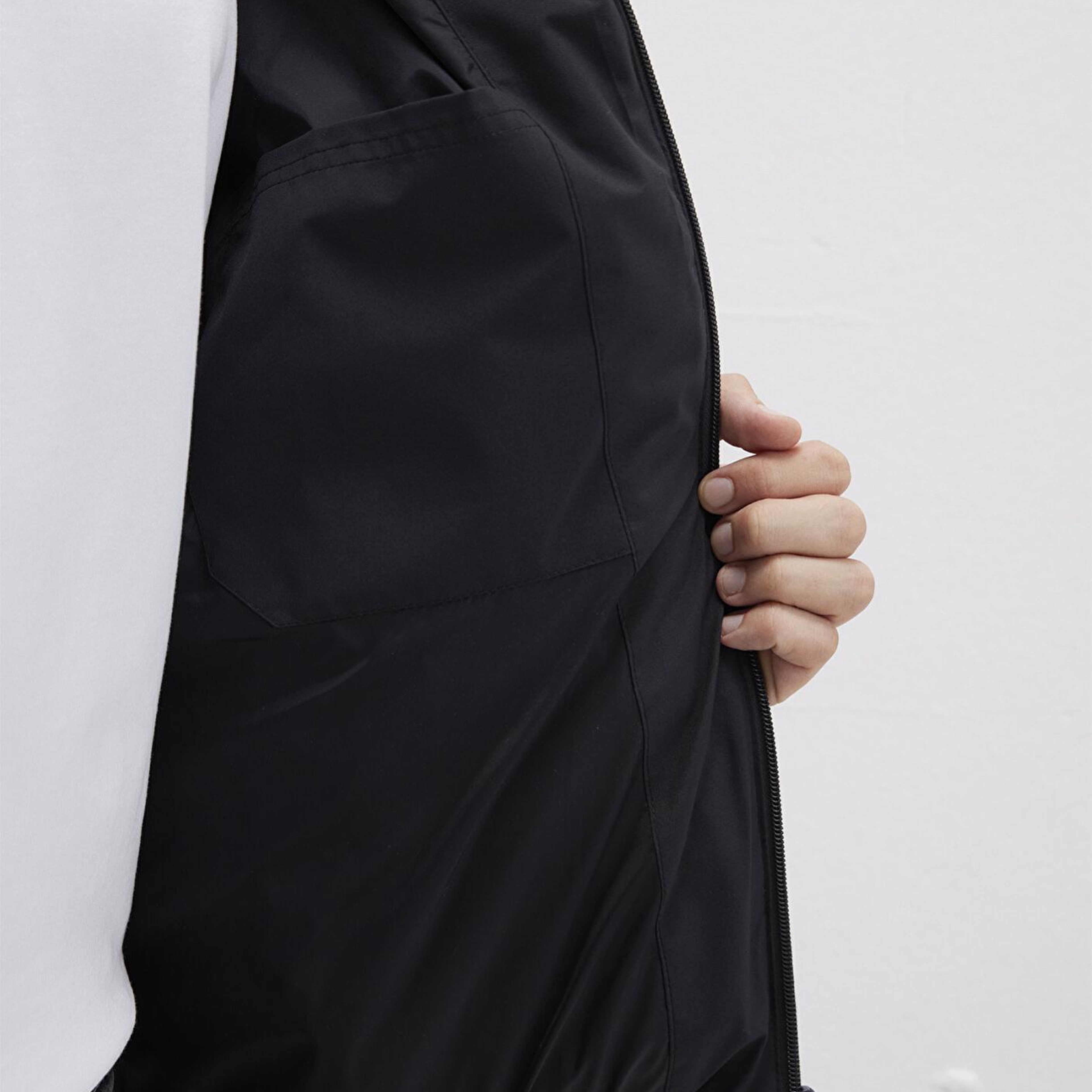 Mavi Kapüşonlu Siyah Şişme Mont 0110360-900