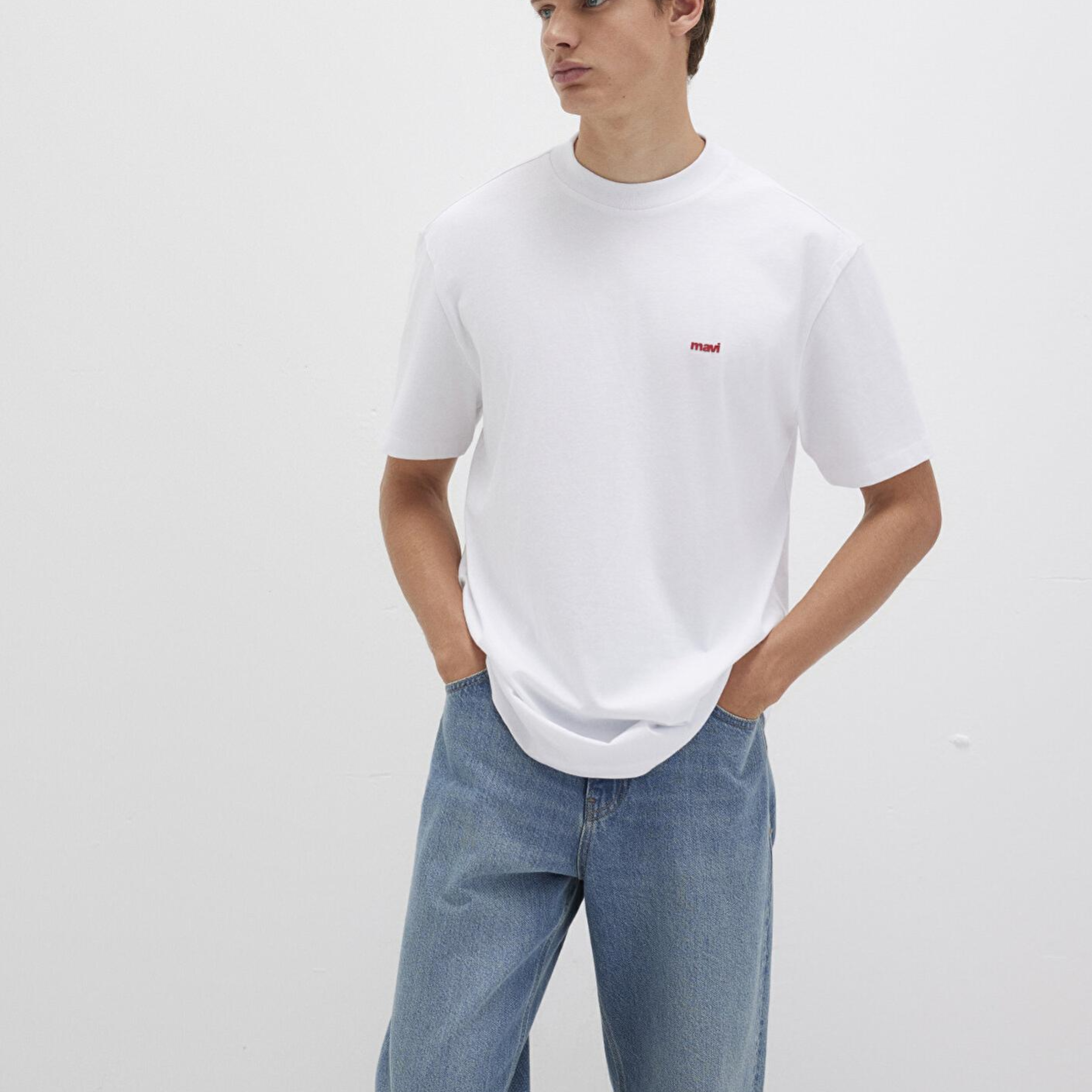 Mavi Mavi Logo Baskılı Beyaz Basic Tişört Loose Fit / Bol Rahat Kesim 0612216-620