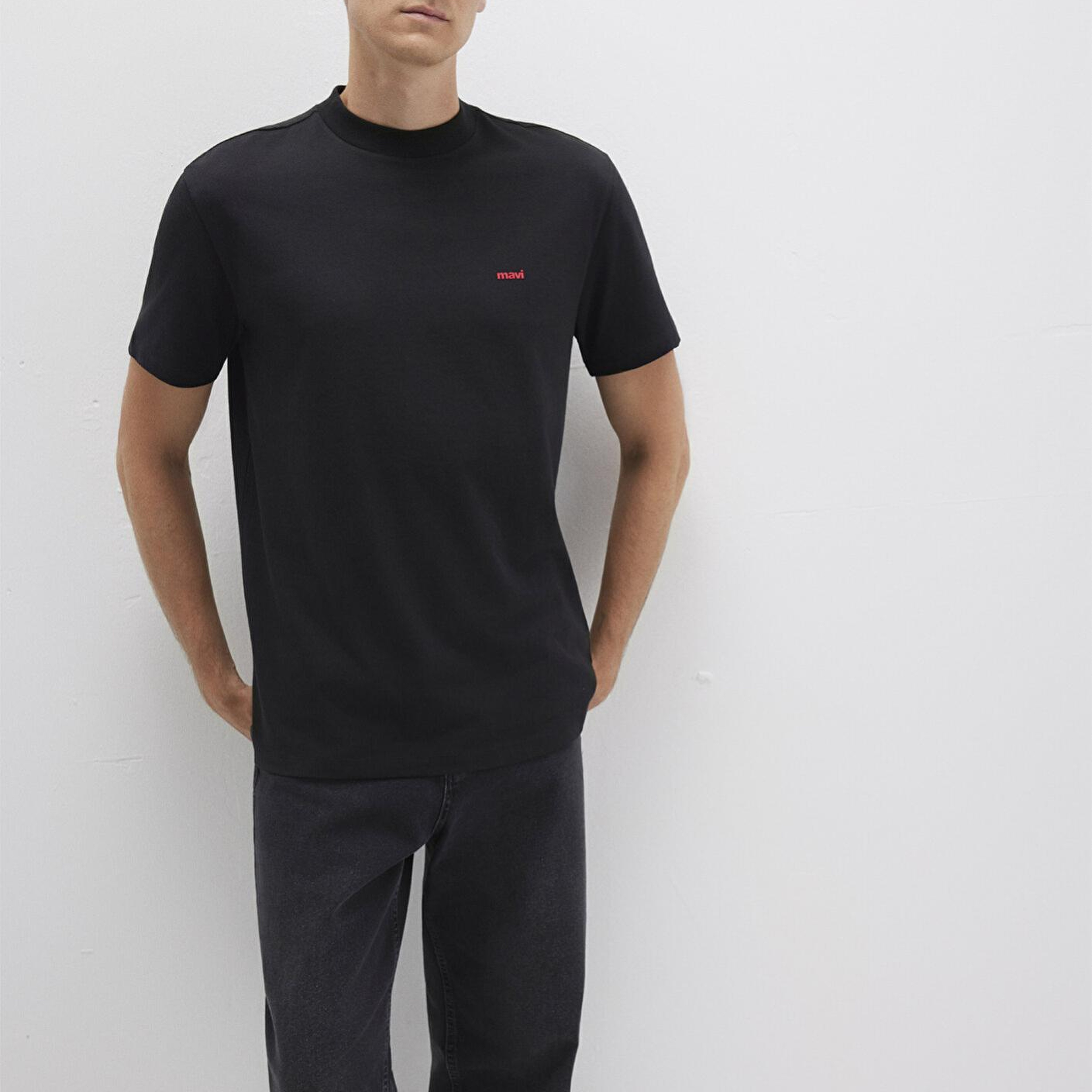 Mavi Mavi Logo Baskılı Siyah Basic Tişört Loose Fit / Bol Rahat Kesim 0612216-900