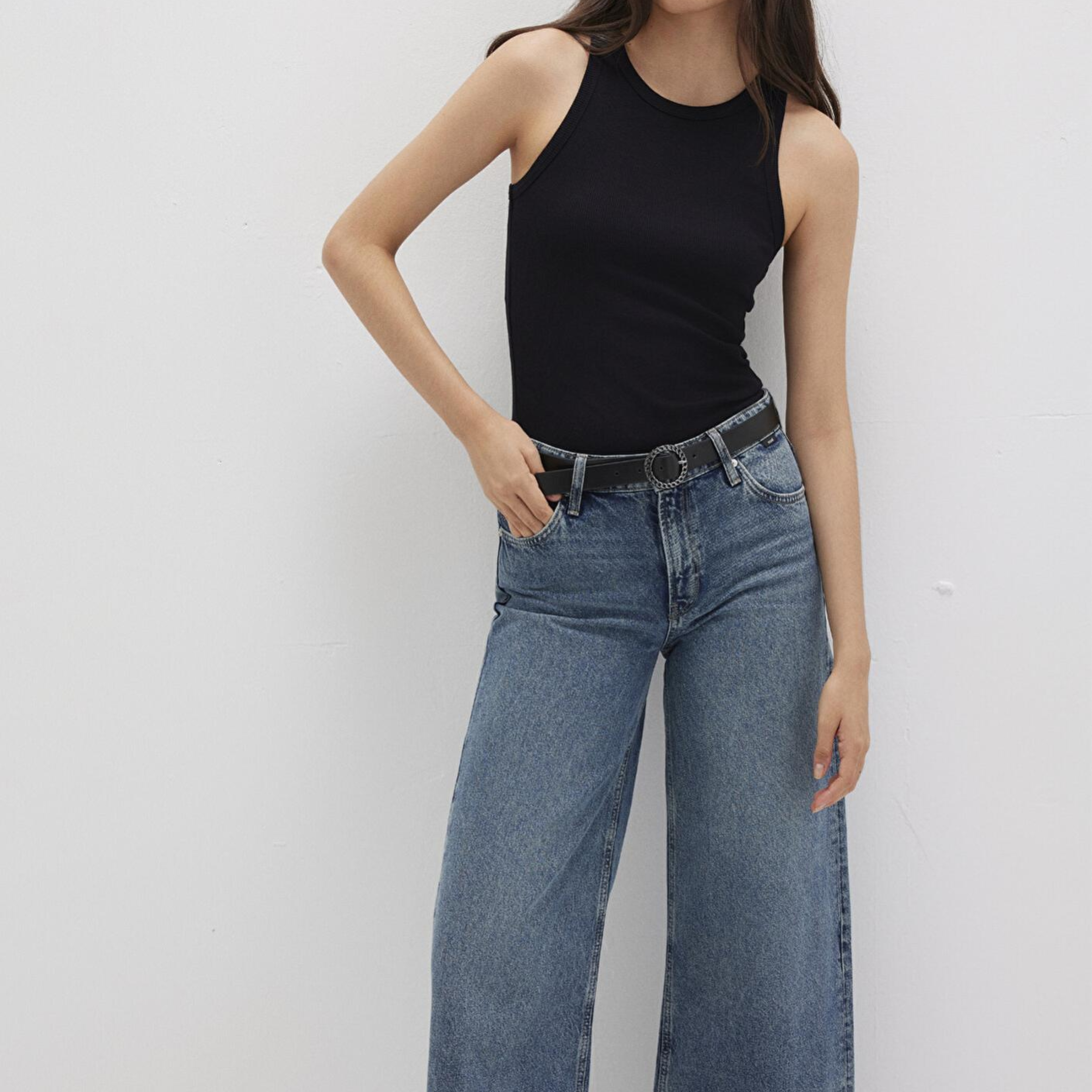 Mavi Halter Yaka Siyah Basic Atlet Slim Fit / Dar Kesim 1612462-900