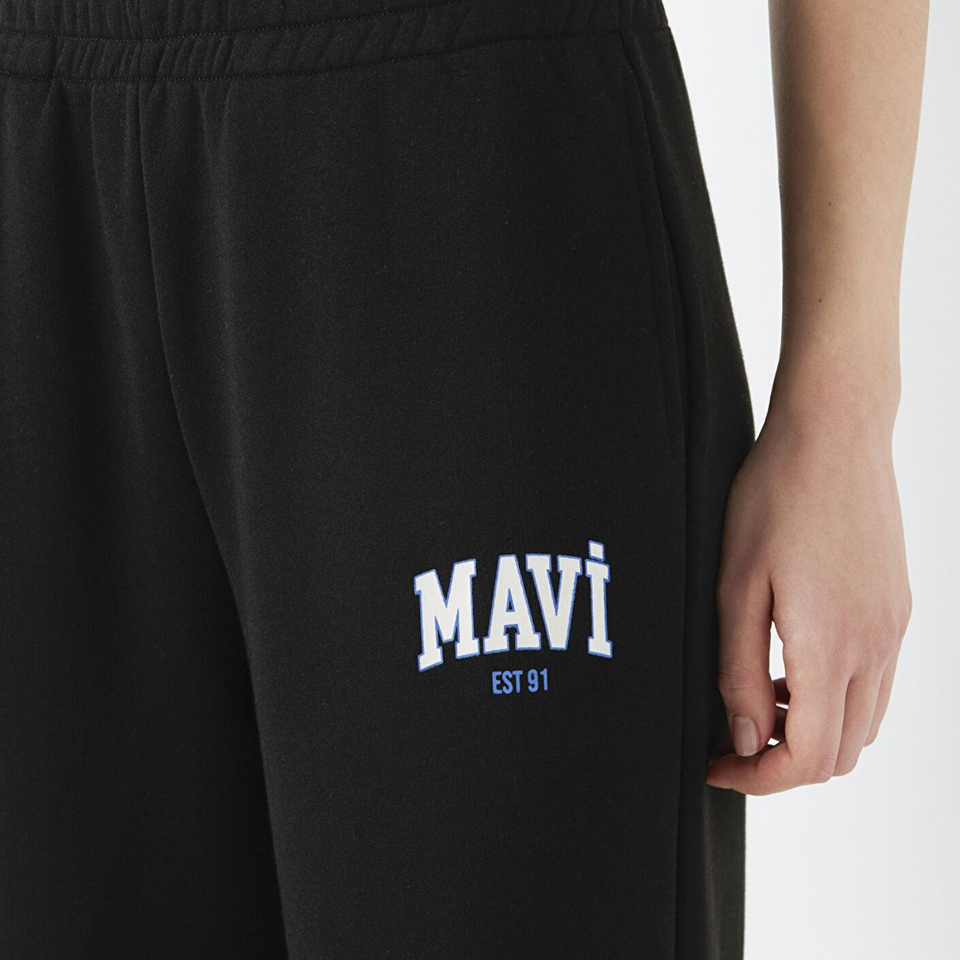 Mavi Mavi Logo Baskılı Siyah Eşofman Altı 1010757-900