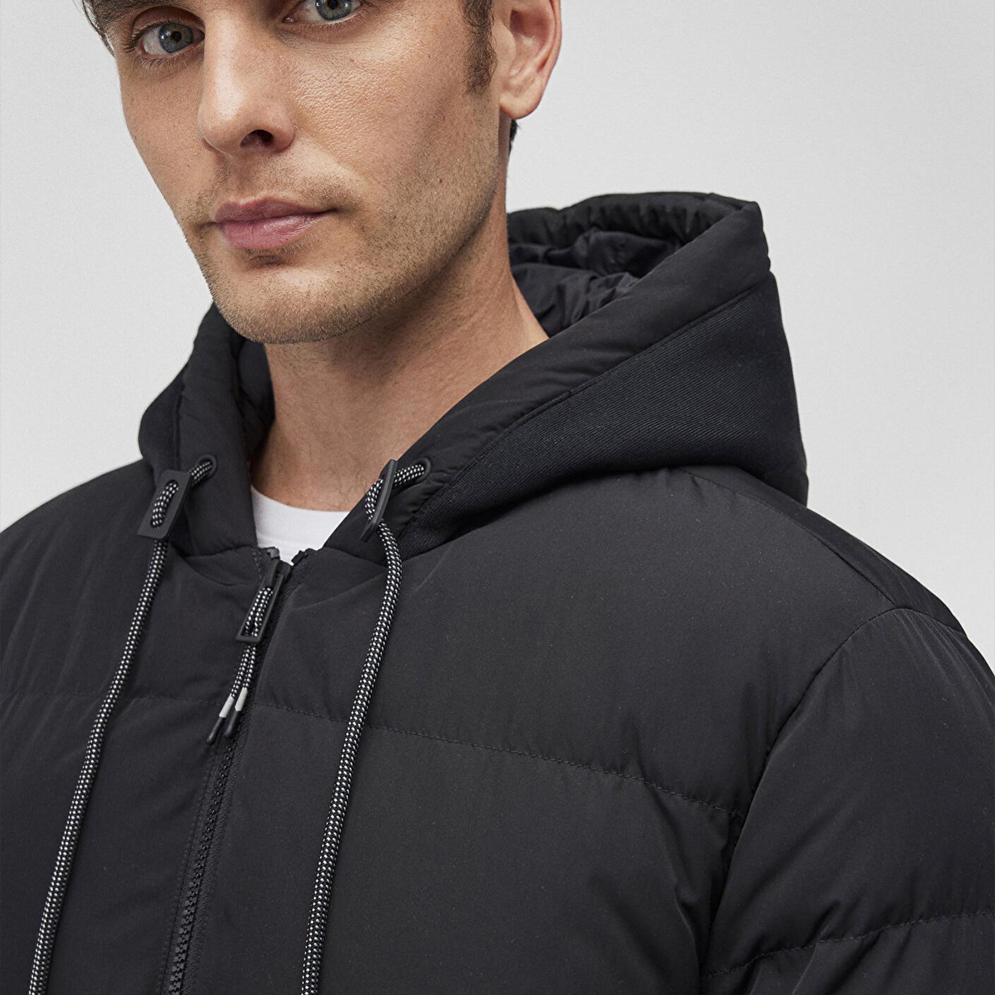 Mavi Kapüşonlu Siyah Şişme Mont 0110349-900