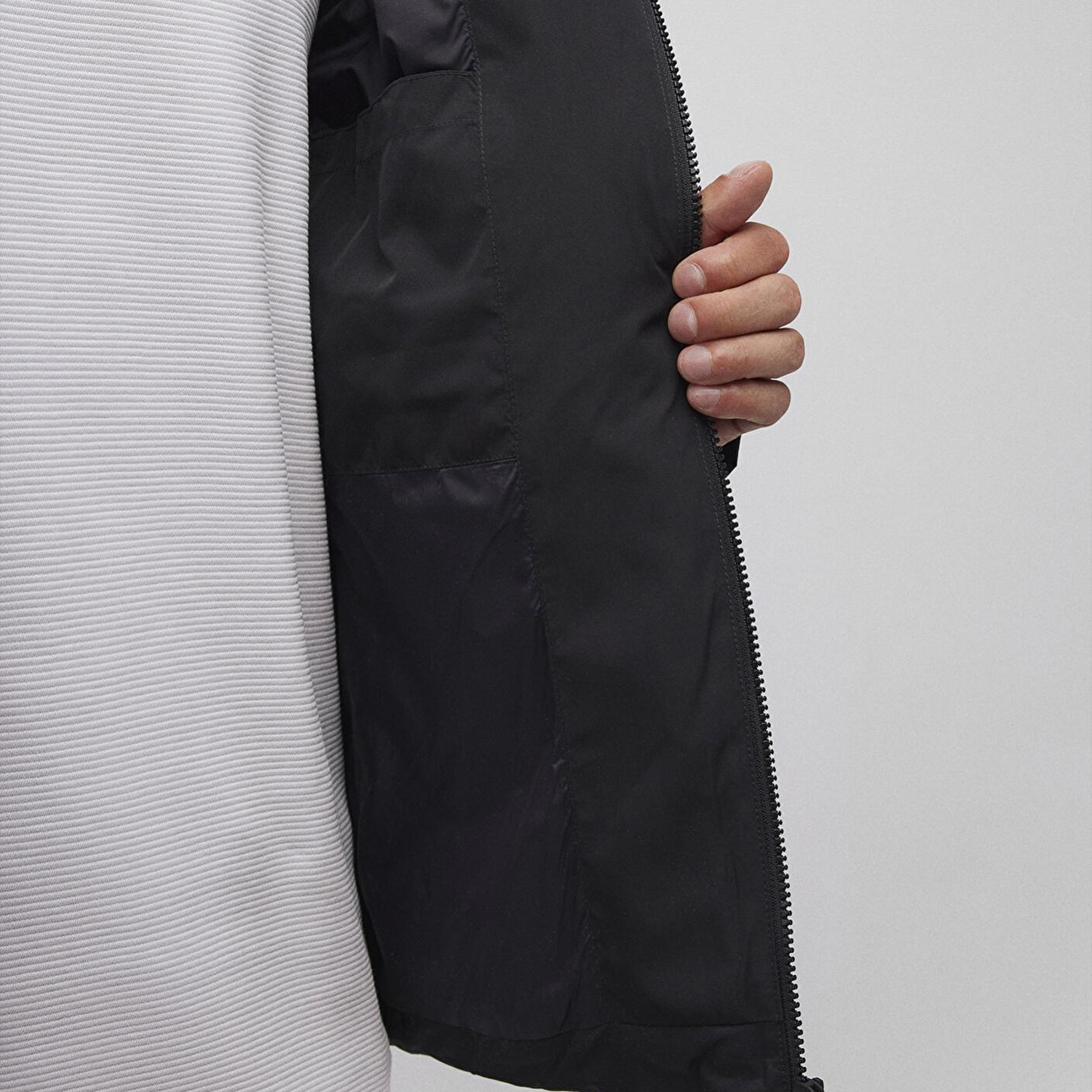 Mavi Kapüşonlu Siyah Şişme Mont 0110349-900