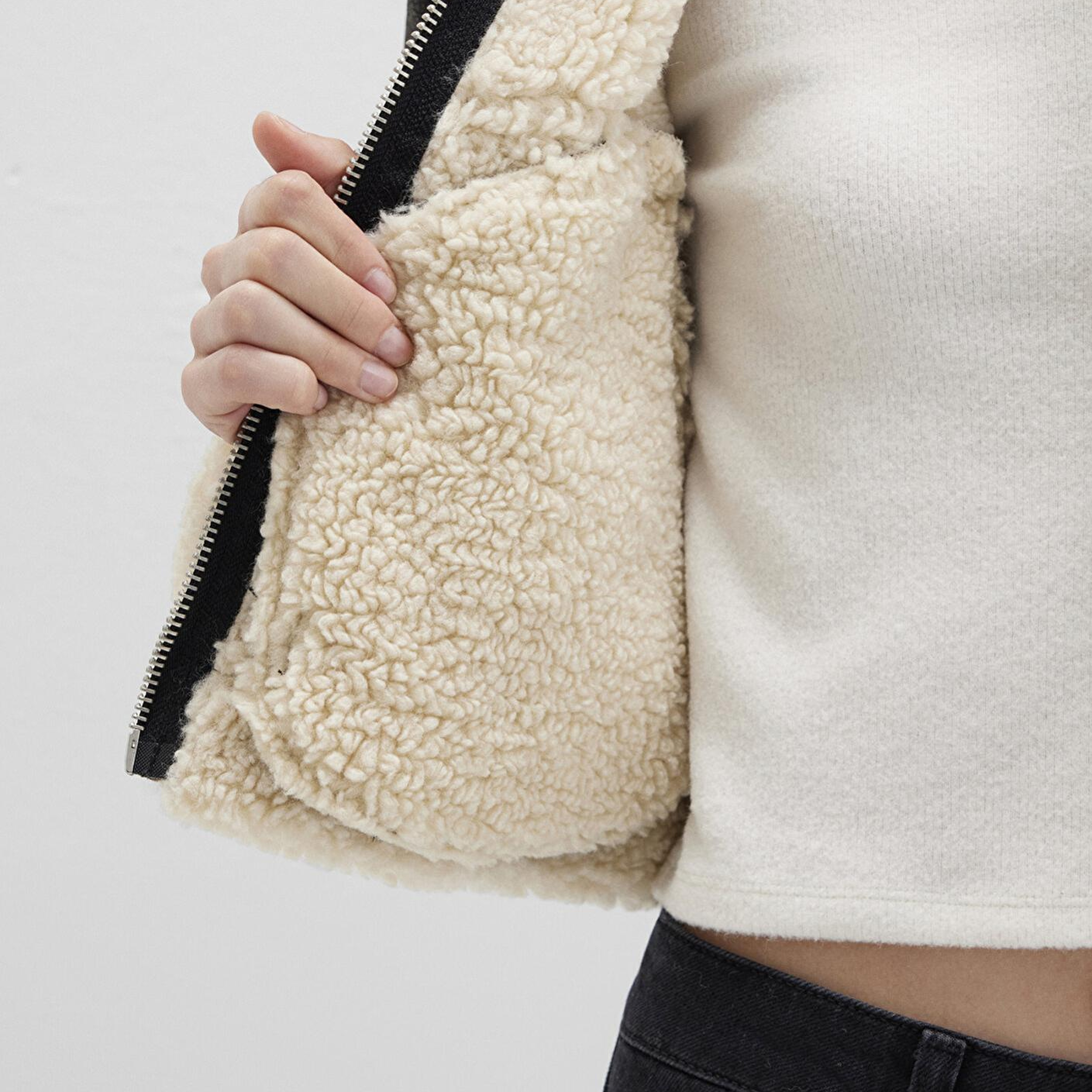 Mavi Suni Kürk Detaylı Siyah Suni Deri Ceket Regular Fit / Normal Kesim 1110462-900