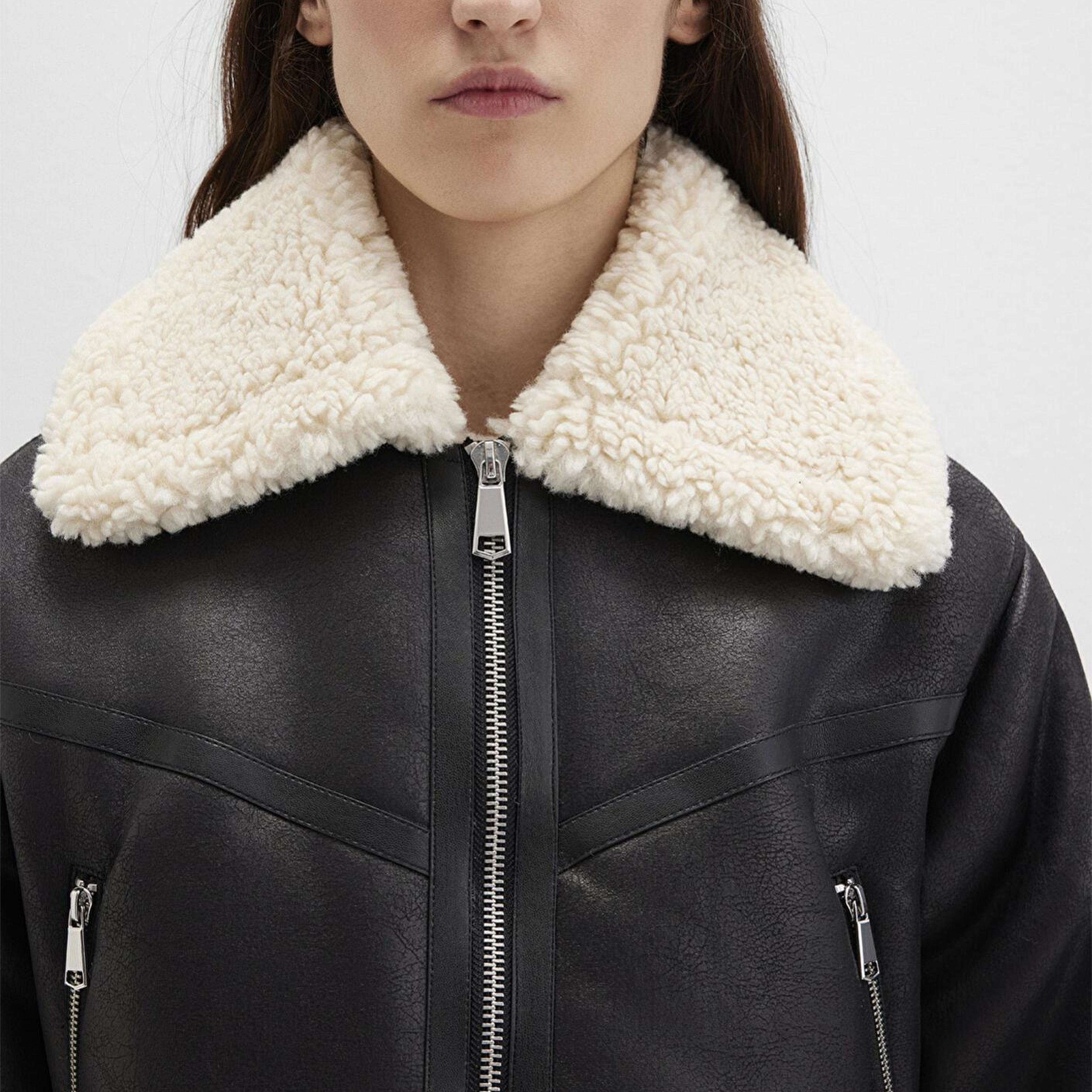 Mavi Suni Kürk Detaylı Siyah Suni Deri Ceket Regular Fit / Normal Kesim 1110462-900