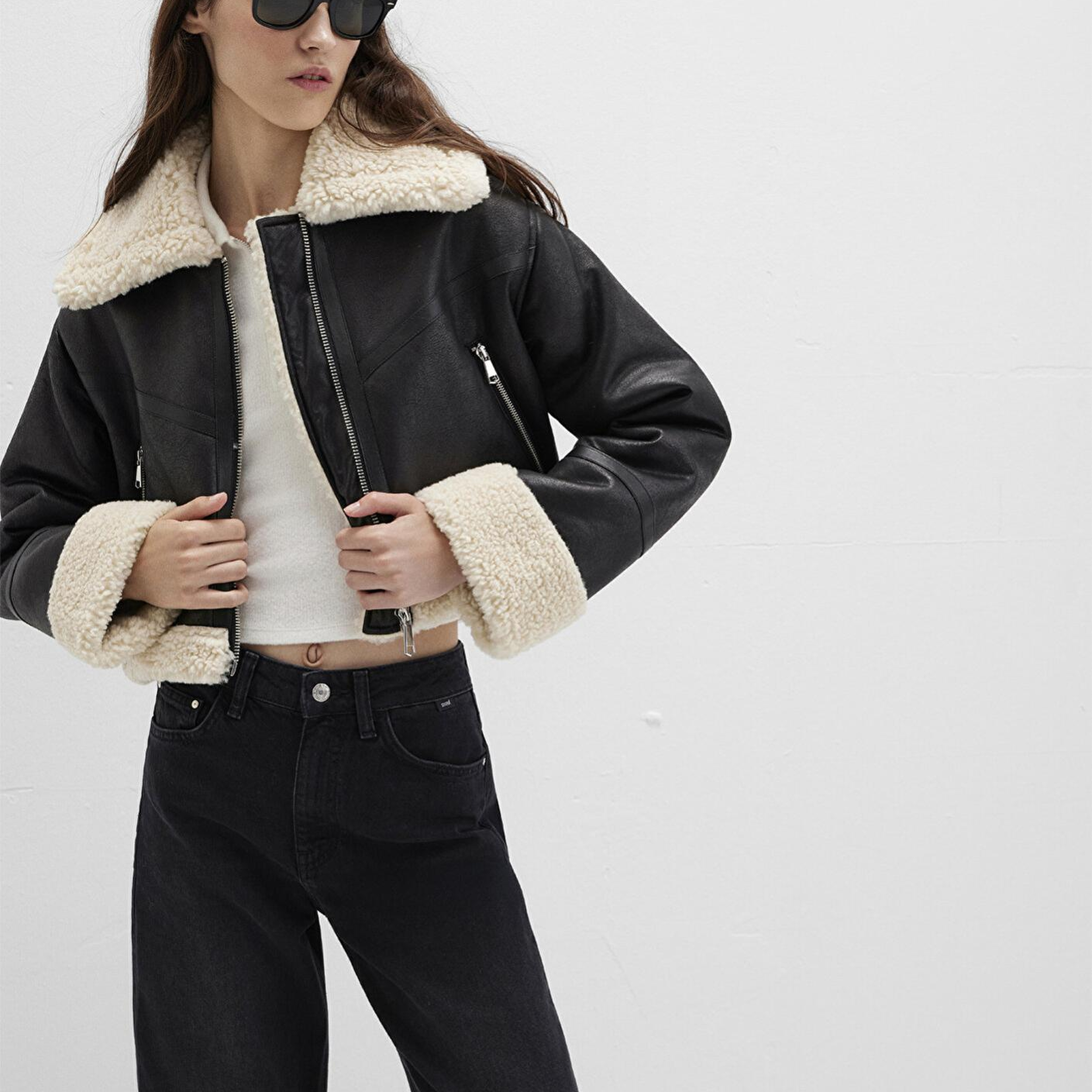 Mavi Suni Kürk Detaylı Siyah Suni Deri Ceket Regular Fit / Normal Kesim 1110462-900