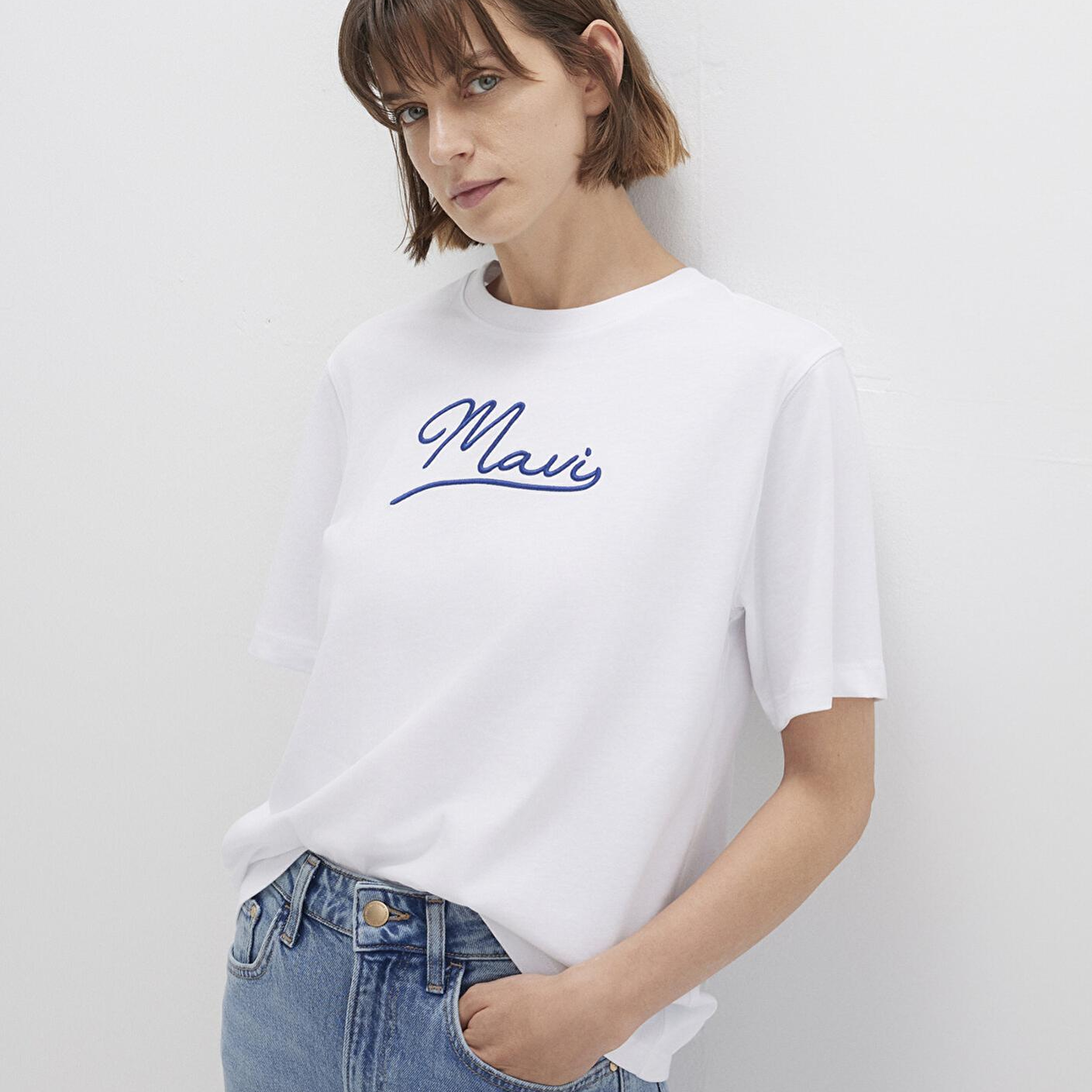 Mavi Mavi Nakışlı Beyaz Tişört Regular Fit / Normal Kesim 1612421-620