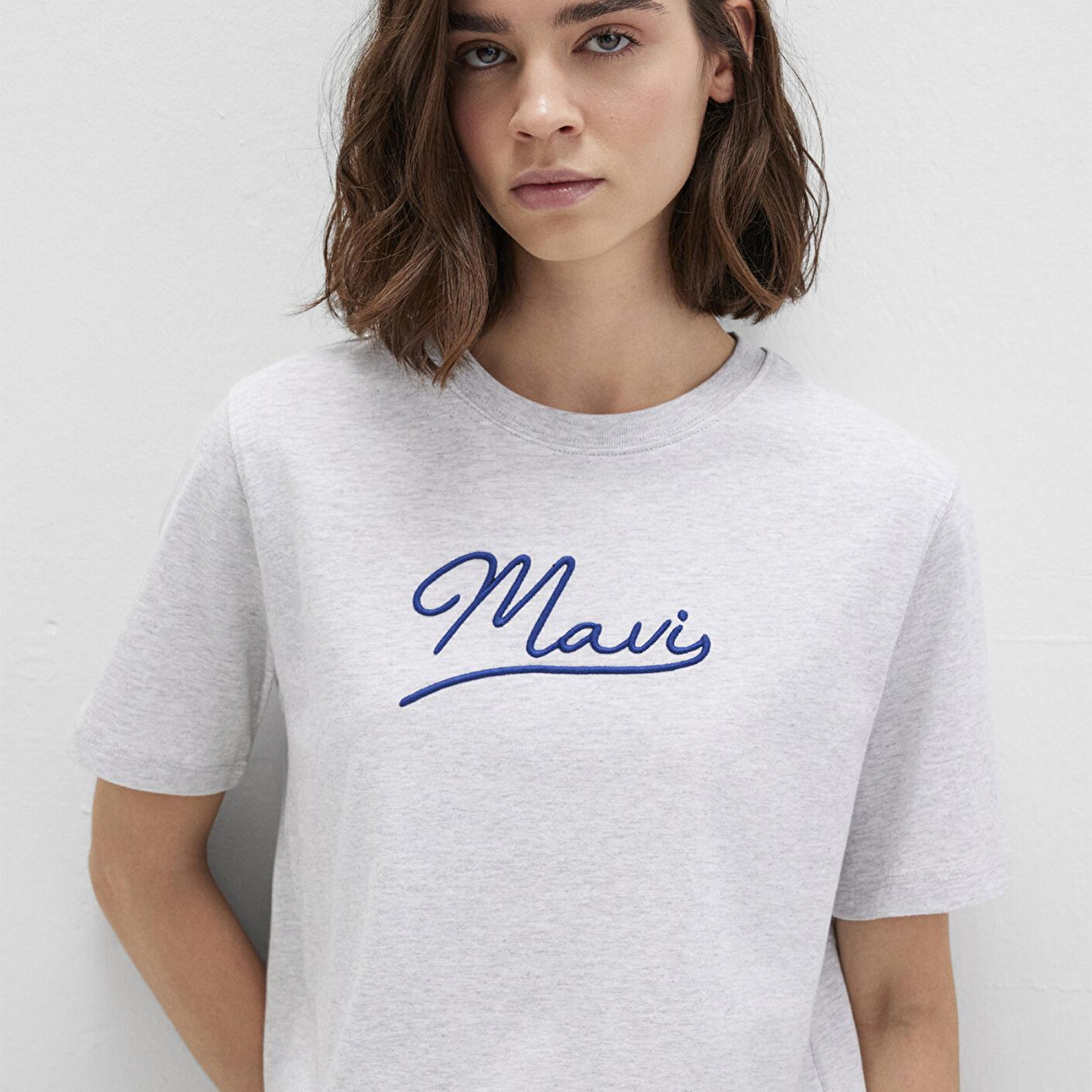 Mavi Mavi Nakışlı Gri Tişört Regular Fit / Normal Kesim 1612421-87033