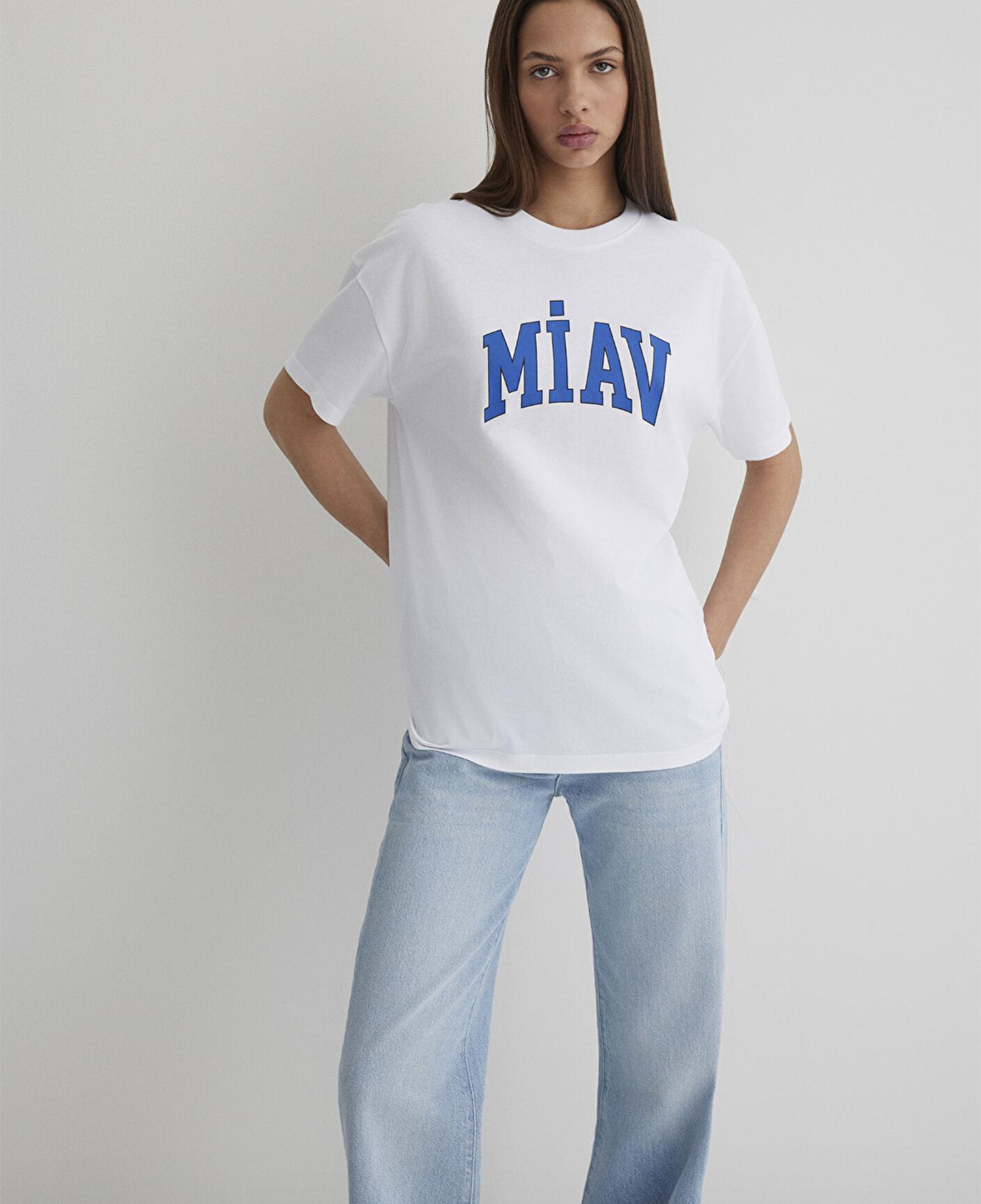 Mavi Miav Baskılı Beyaz Tişört Loose Fit / Bol Rahat Kesim 1612457-620