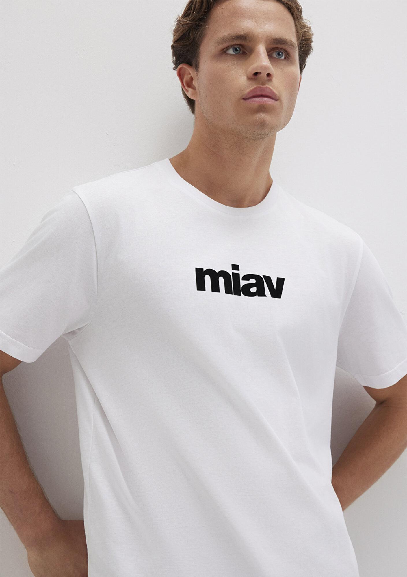 Mavi Siyah Miav Baskılı Beyaz Tişört Regular Fit / Normal Kesim 067153-602