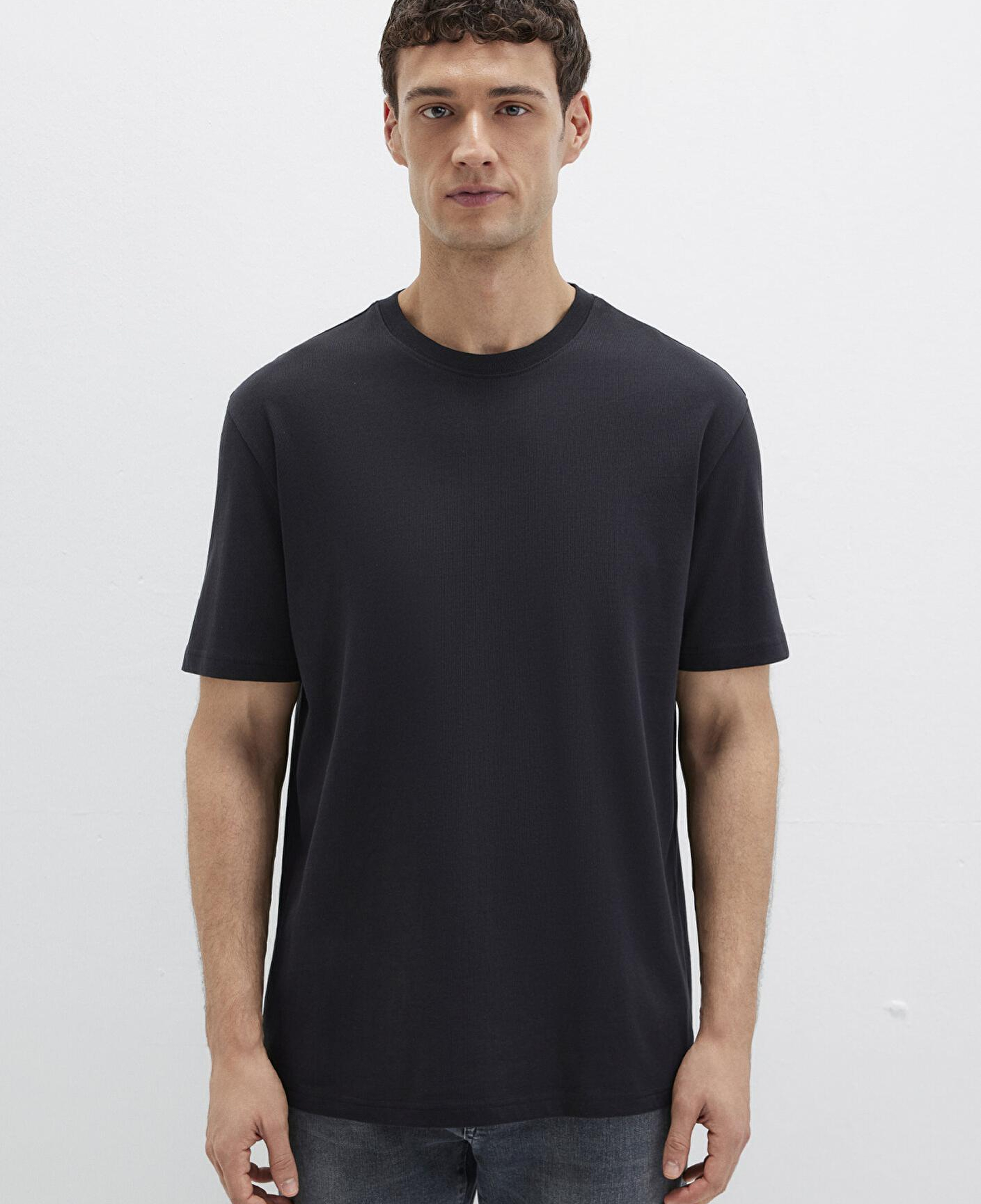 Mavi Bisiklet Yaka Siyah Basic Tişört Loose Fit / Bol Rahat Kesim 0611596-900