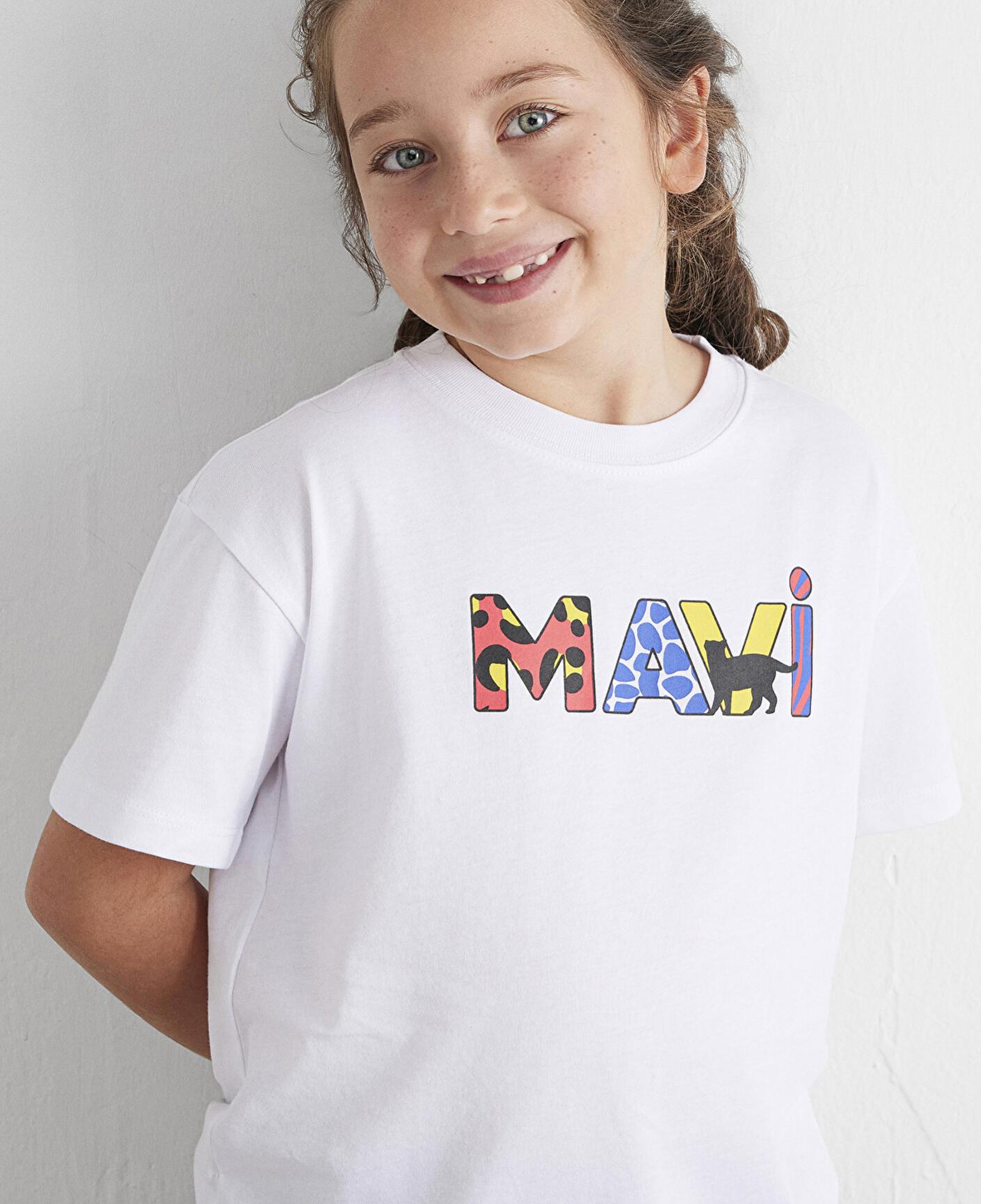 Mavi Mavi Logo Baskılı Beyaz Tişört Loose Fit / Bol Rahat Kesim 7610193-620