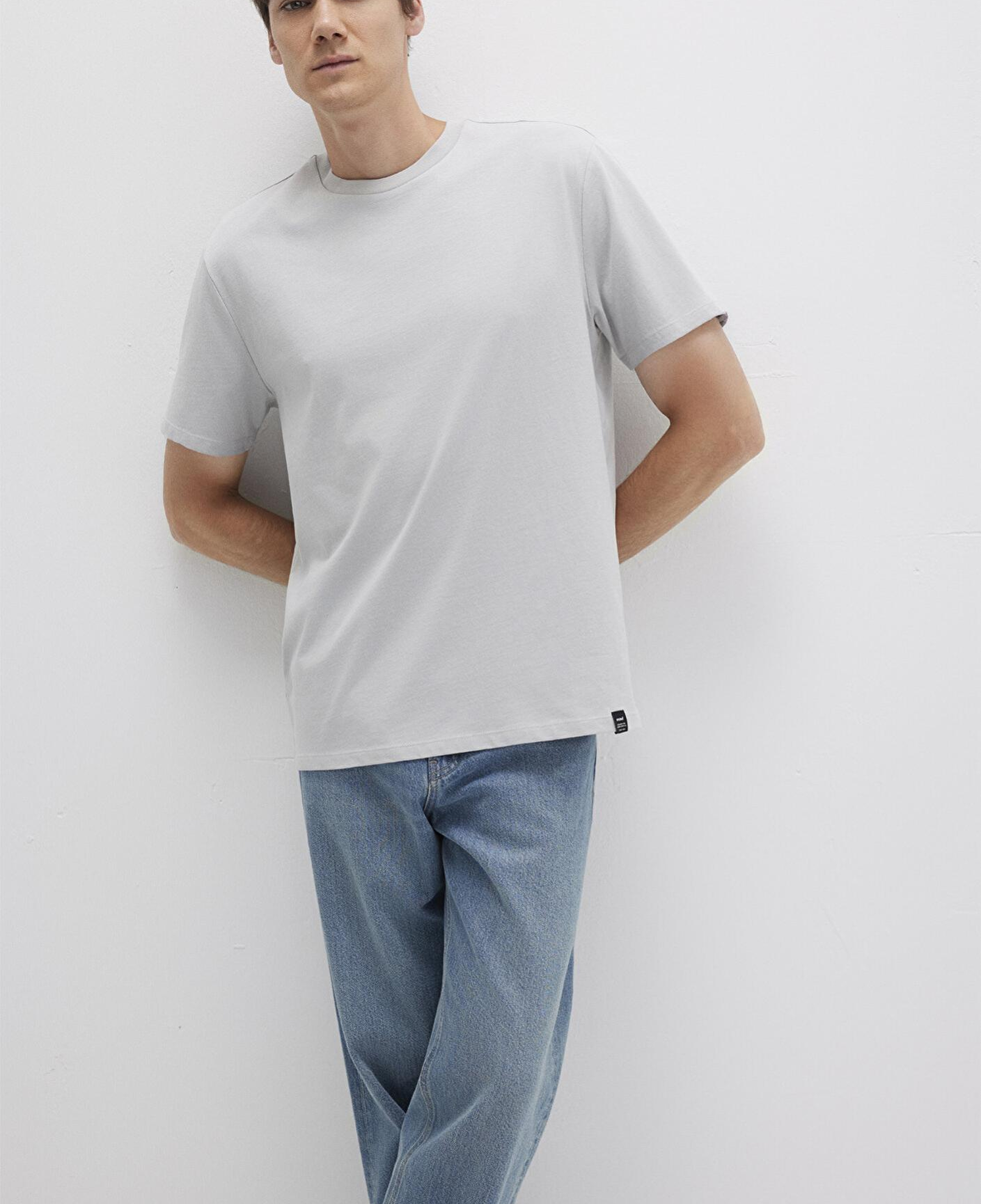 Mavi Etiket Detaylı Gri Basic Tişört Loose Fit / Bol Rahat Kesim 0611824-70075