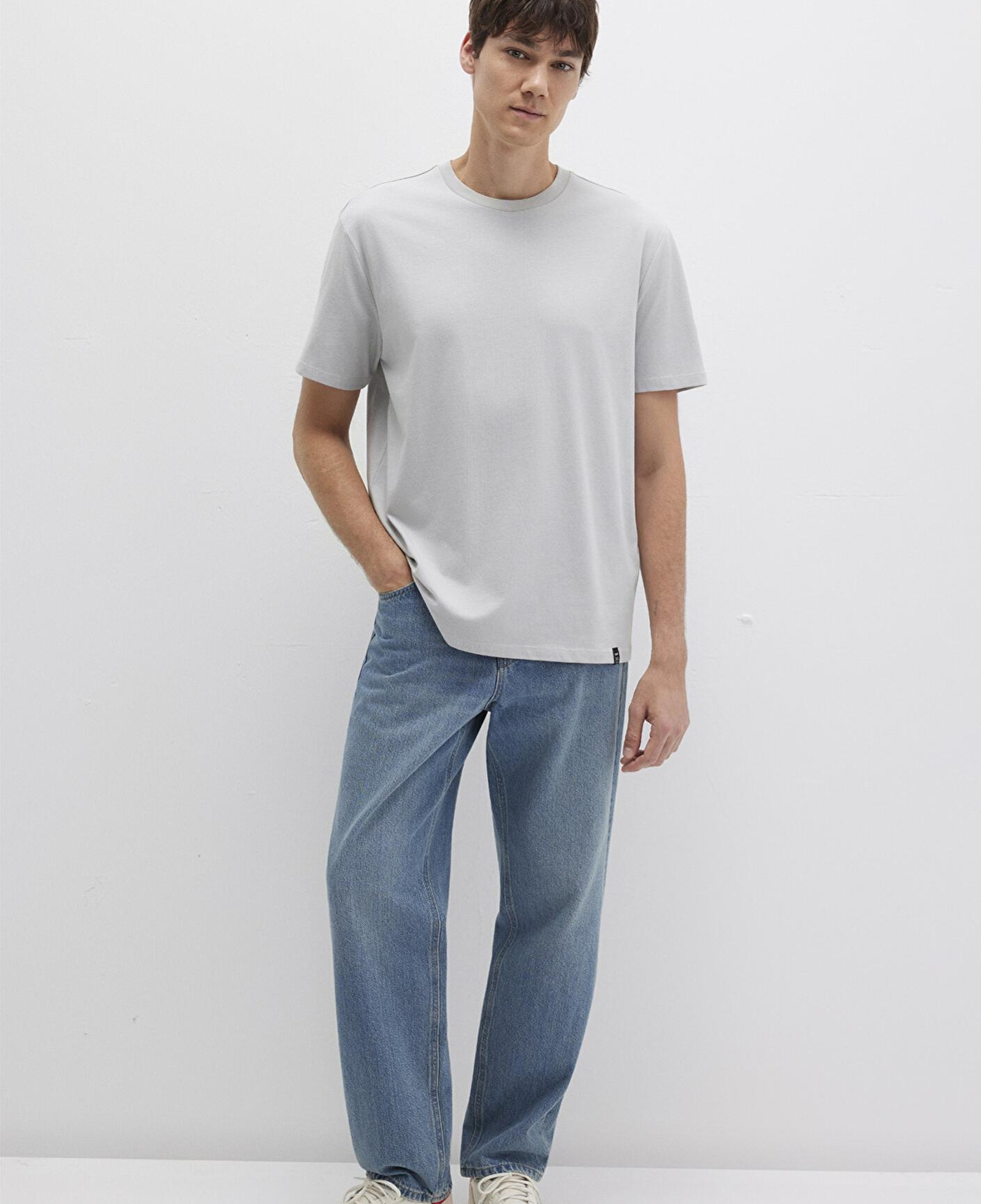 Mavi Etiket Detaylı Gri Basic Tişört Loose Fit / Bol Rahat Kesim 0611824-70075