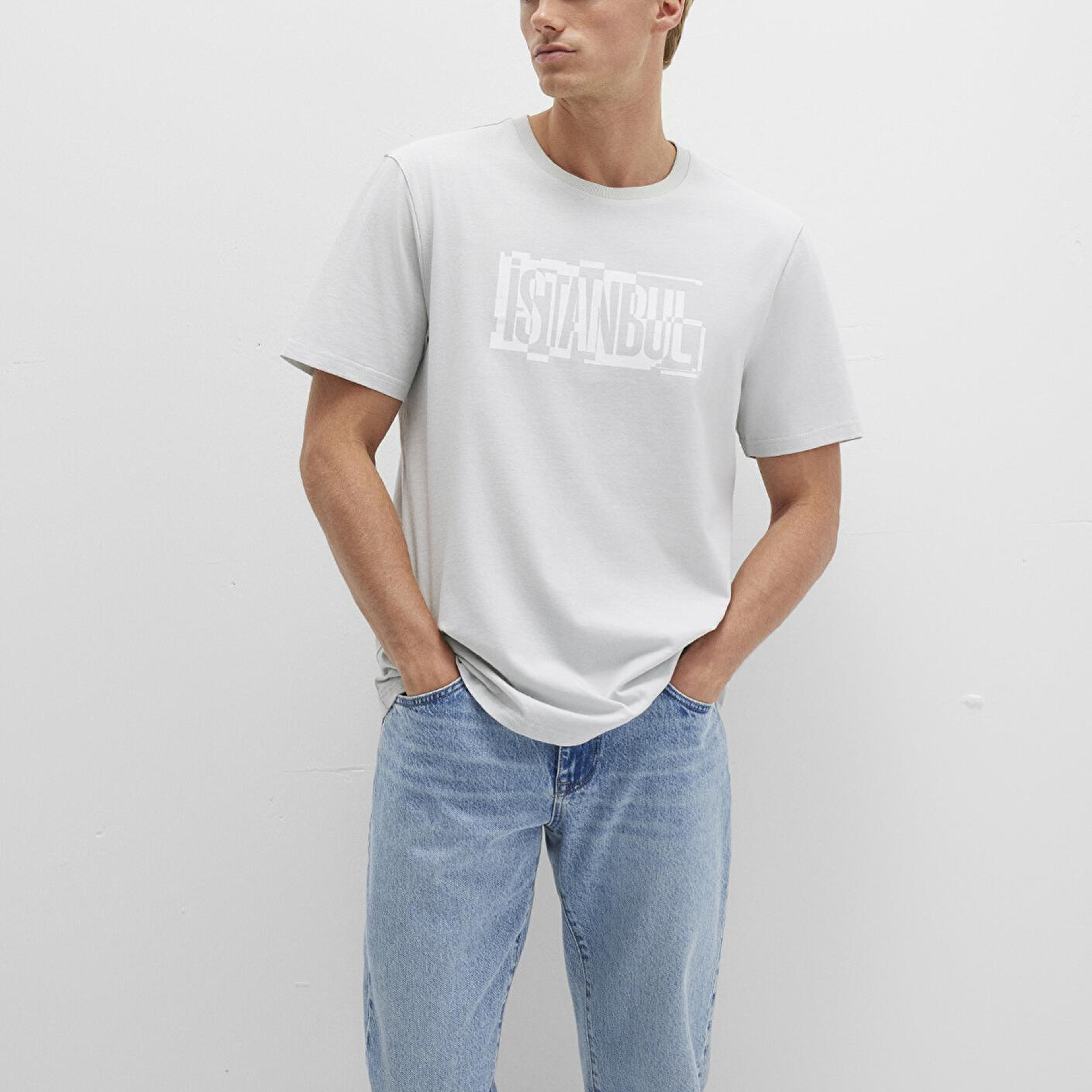 Mavi İstanbul Baskılı Gri Tişört Regular Fit / Normal Kesim 0611789-80618