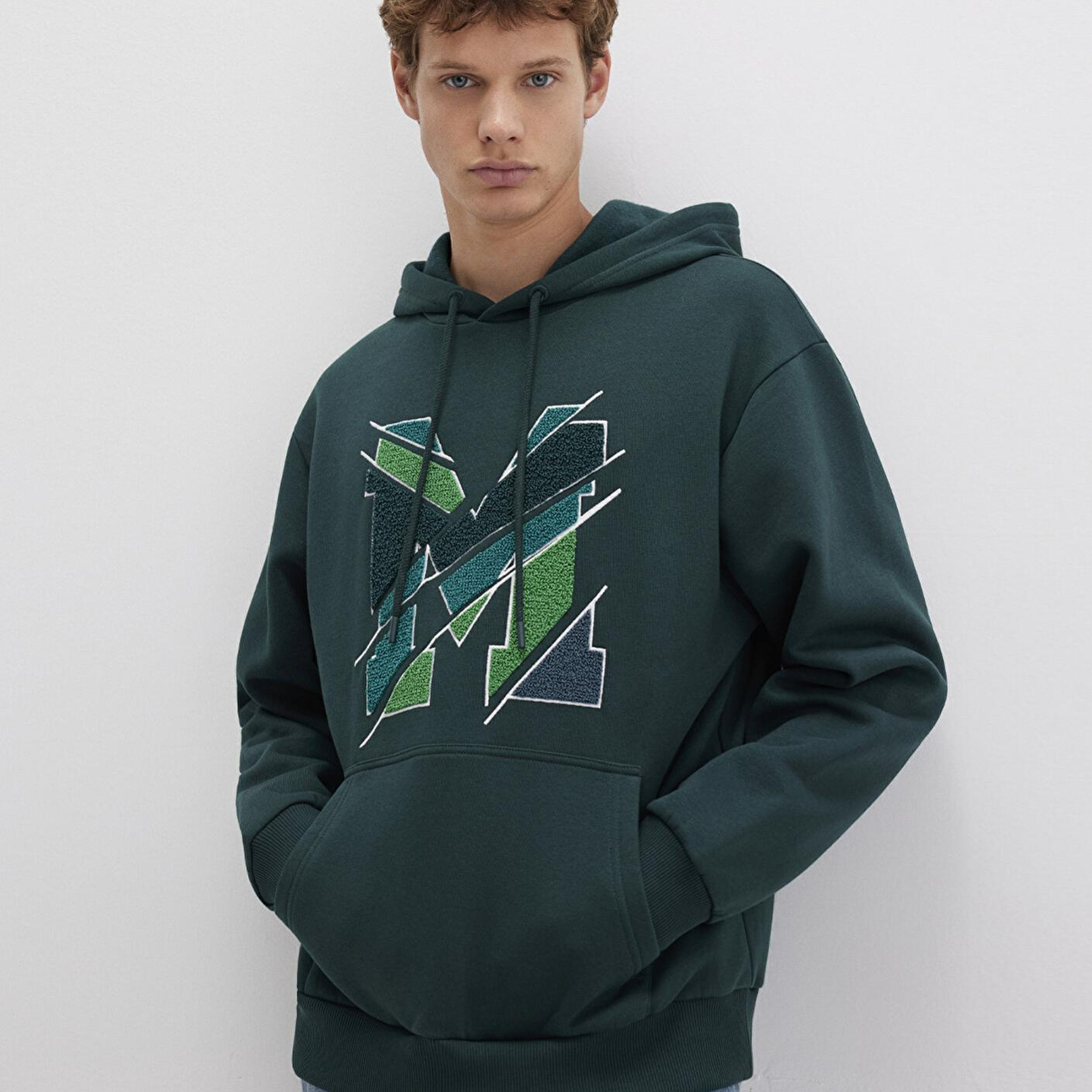 Mavi M Logo Baskılı Kapüşonlu Yeşil Sweatshirt 0S10106-81570