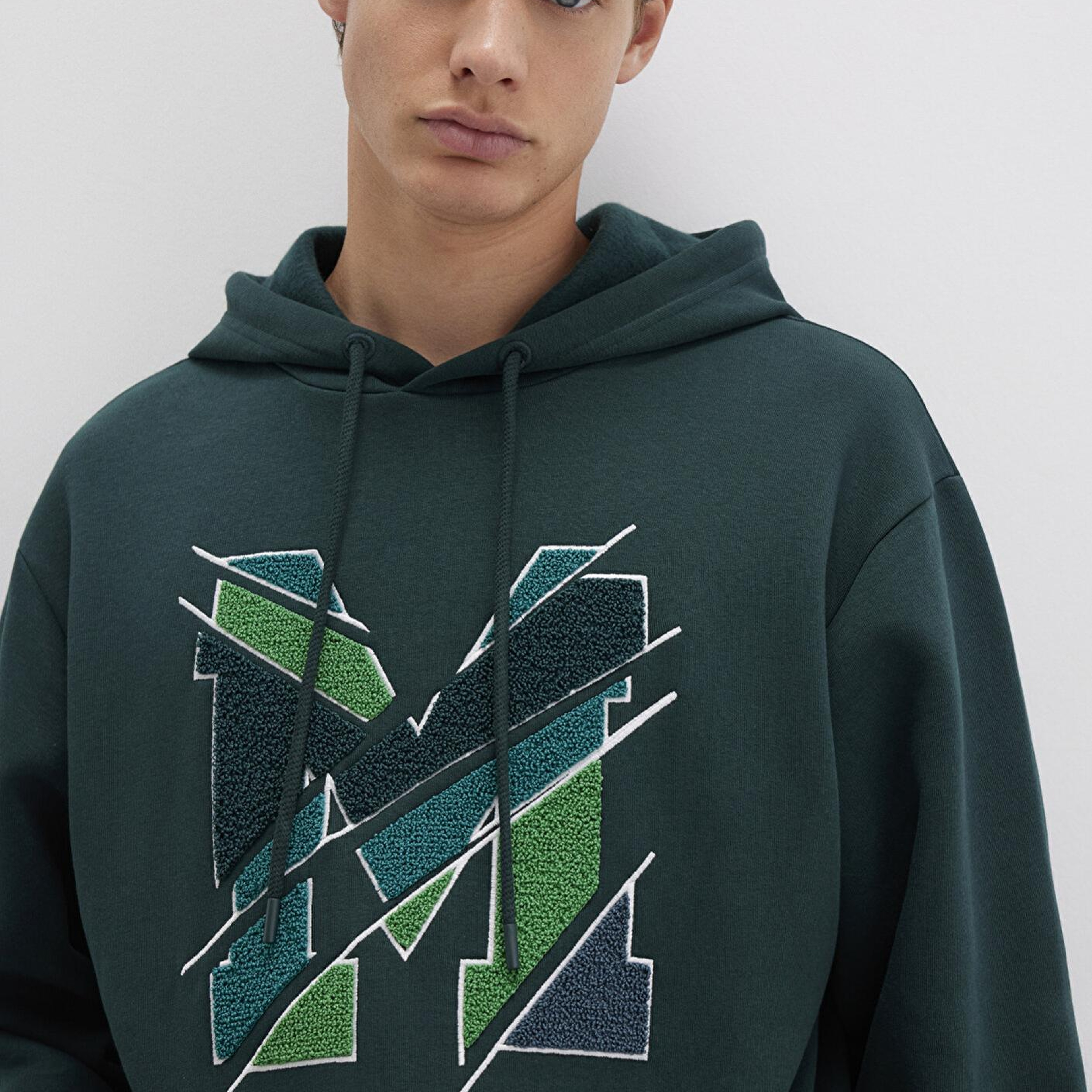 Mavi M Logo Baskılı Kapüşonlu Yeşil Sweatshirt 0S10106-81570