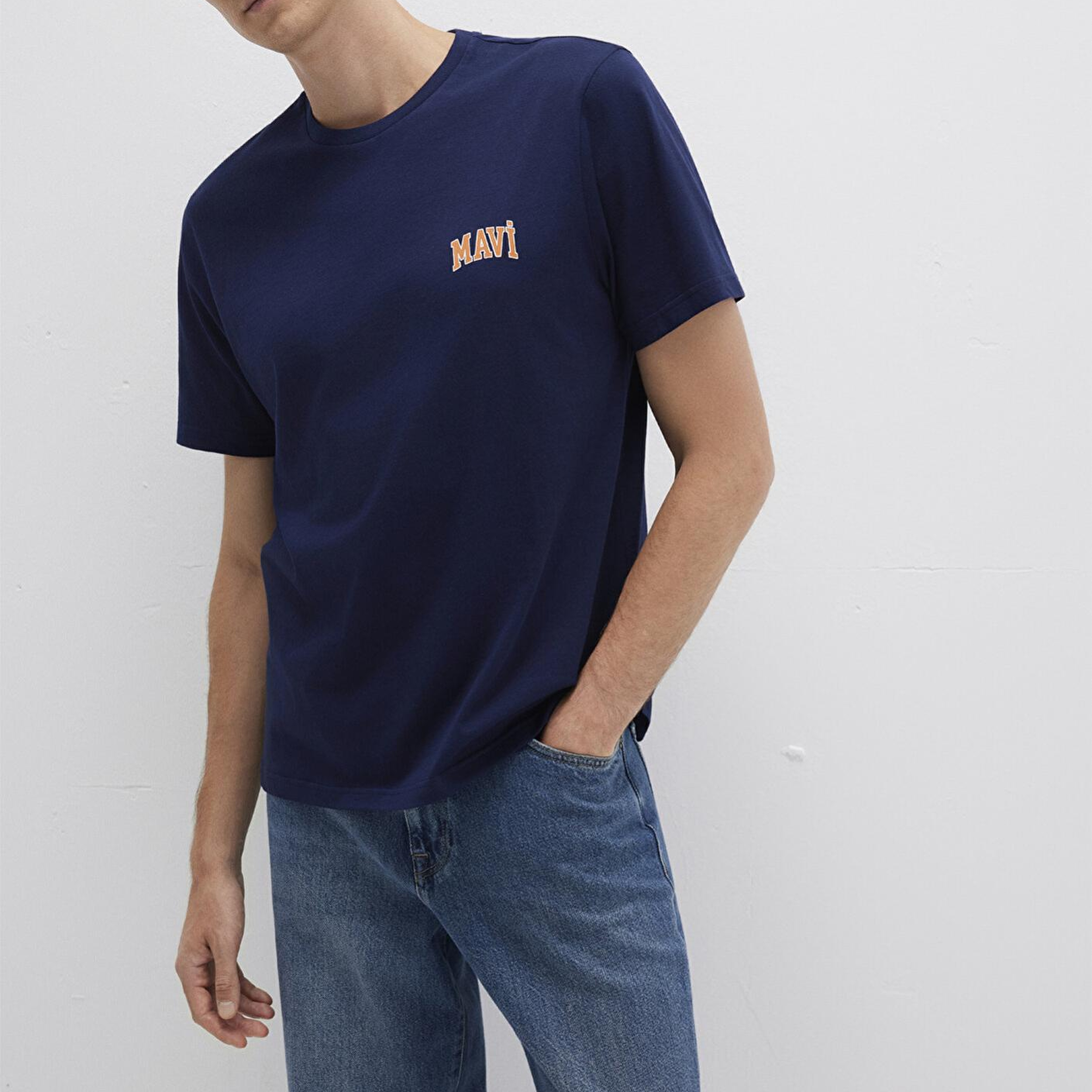 Mavi Mavi Logo Baskılı Lacivert Tişört Regular Fit / Normal Kesim 0611714-84371